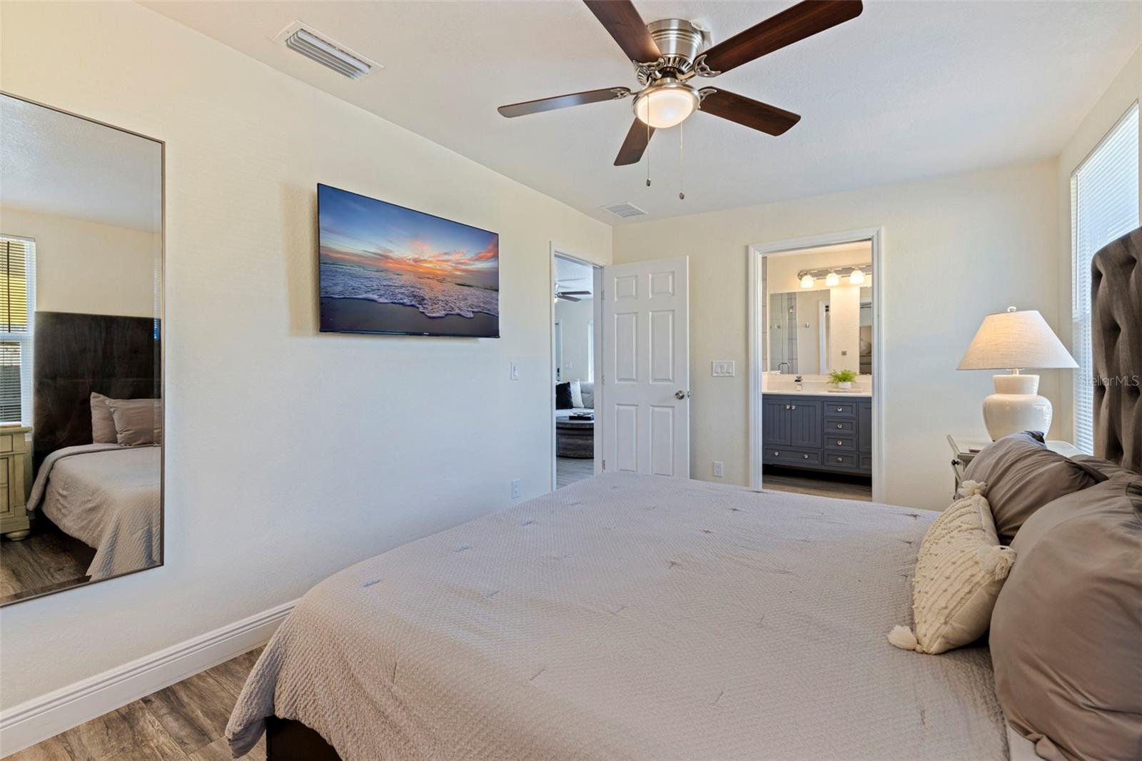 JUNGLE TERRACE SEC B - Residential