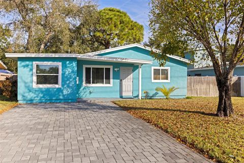 Photo of 8011 26th Avenue N, St Petersburg, FL 33710 (MLS # TB8463527)