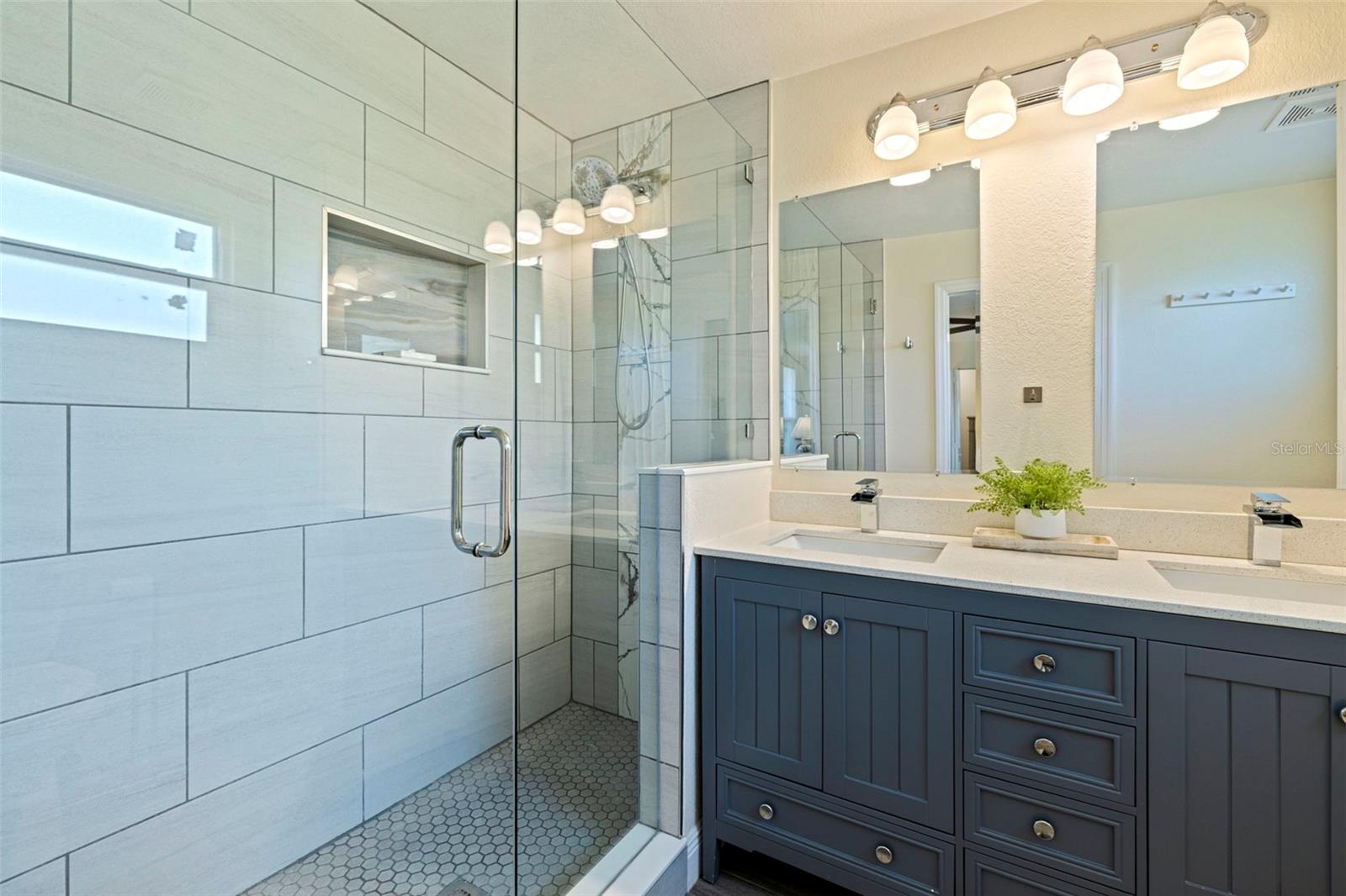 JUNGLE TERRACE SEC B - Residential