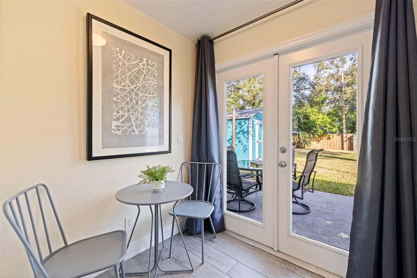 JUNGLE TERRACE SEC B - Residential