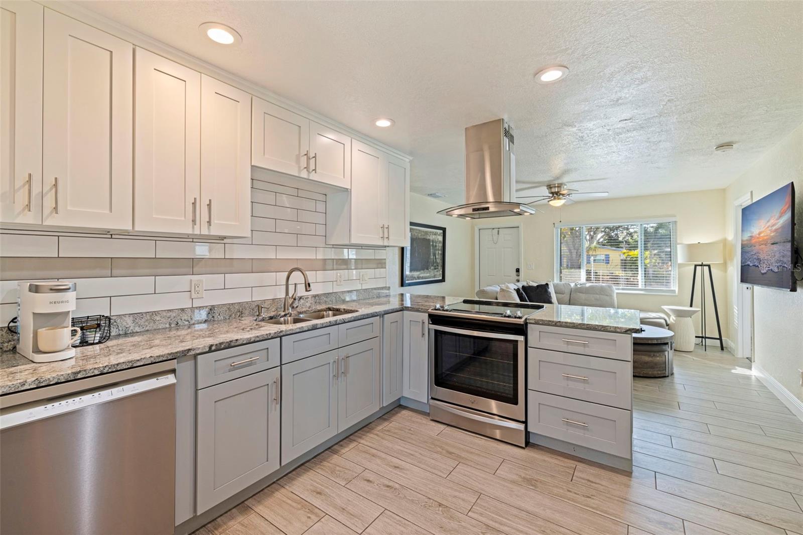 JUNGLE TERRACE SEC B - Residential