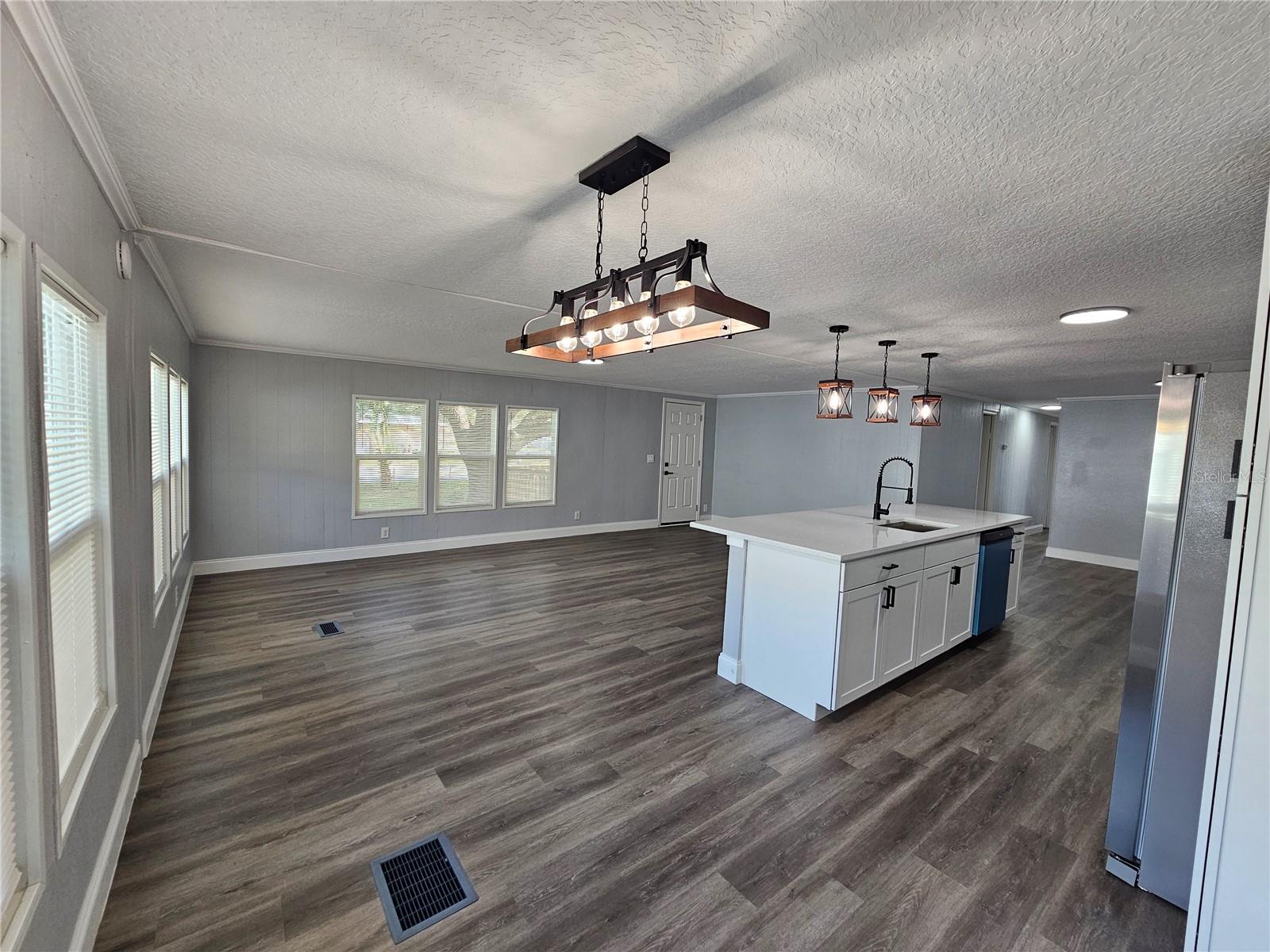 LAKE KATHRYN PARK 4TH ADD - Residential