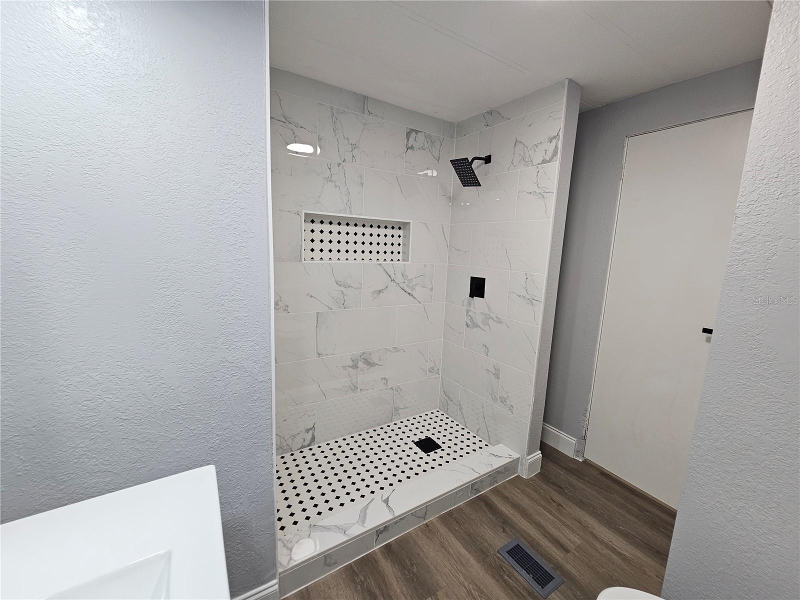 LAKE KATHRYN PARK 4TH ADD - Residential