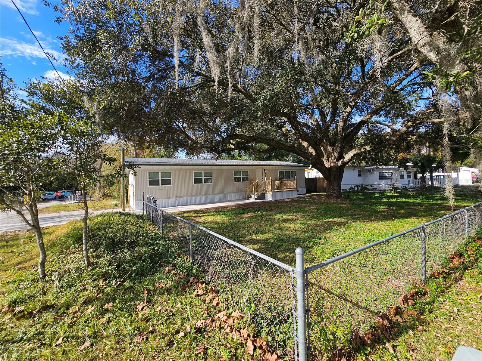 LAKE KATHRYN PARK 4TH ADD - Residential