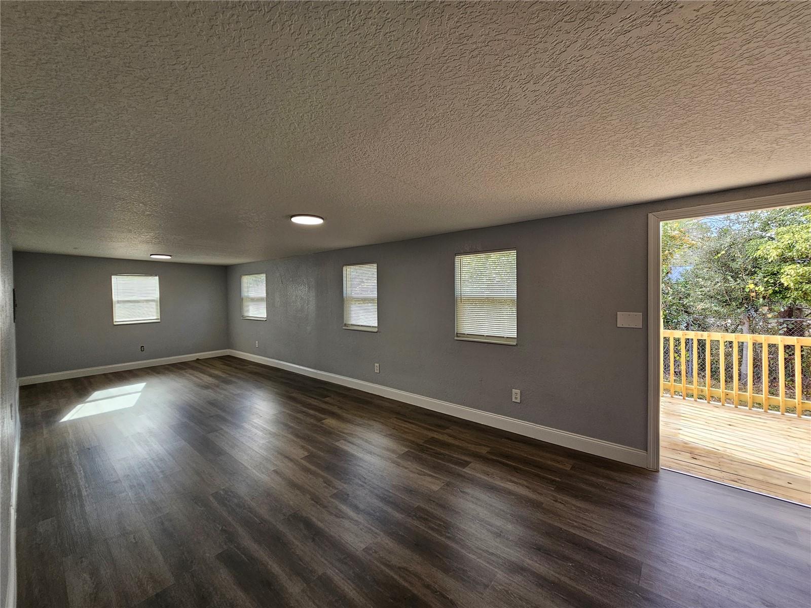 LAKE KATHRYN PARK 4TH ADD - Residential