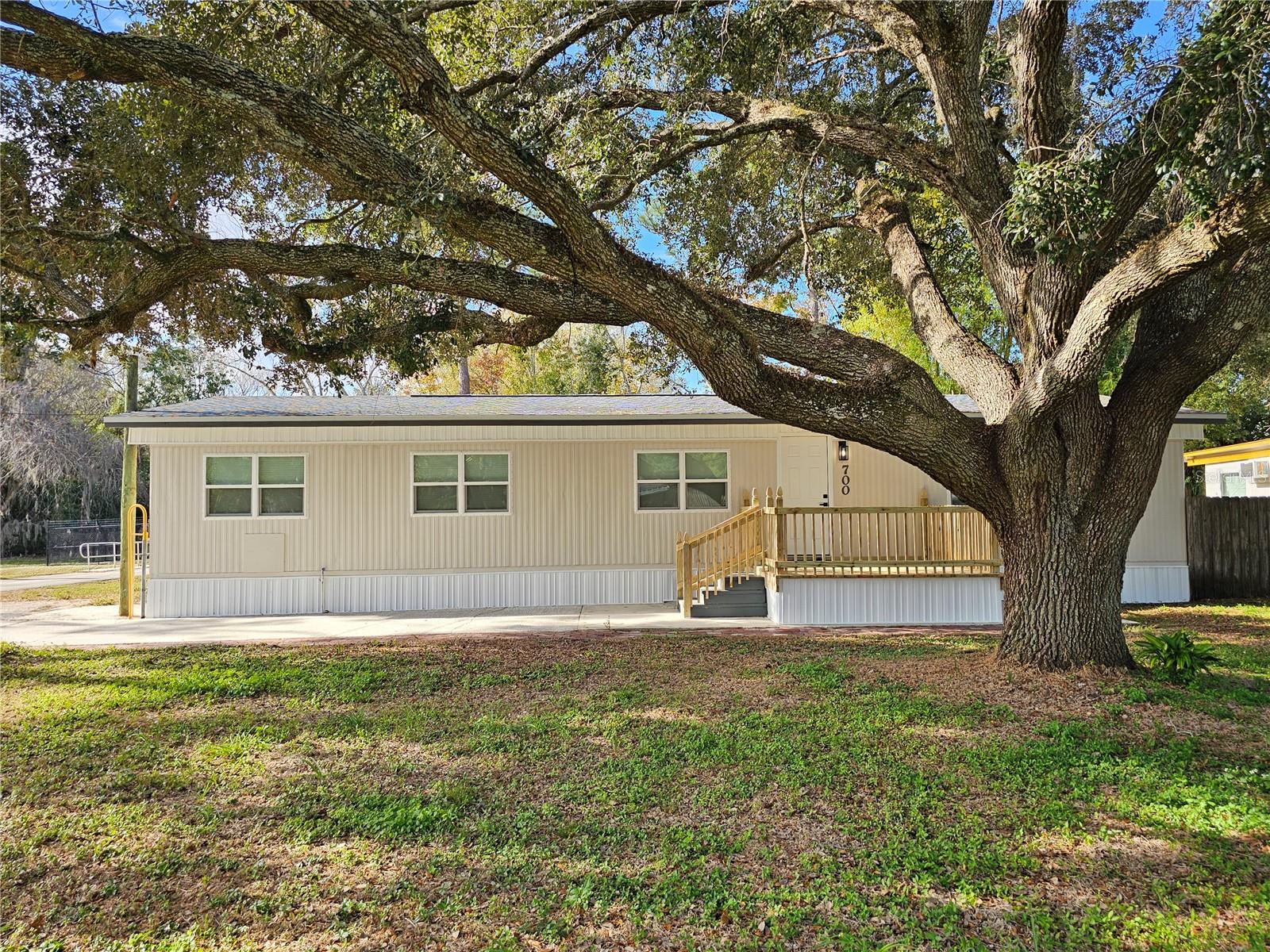 LAKE KATHRYN PARK 4TH ADD - Residential