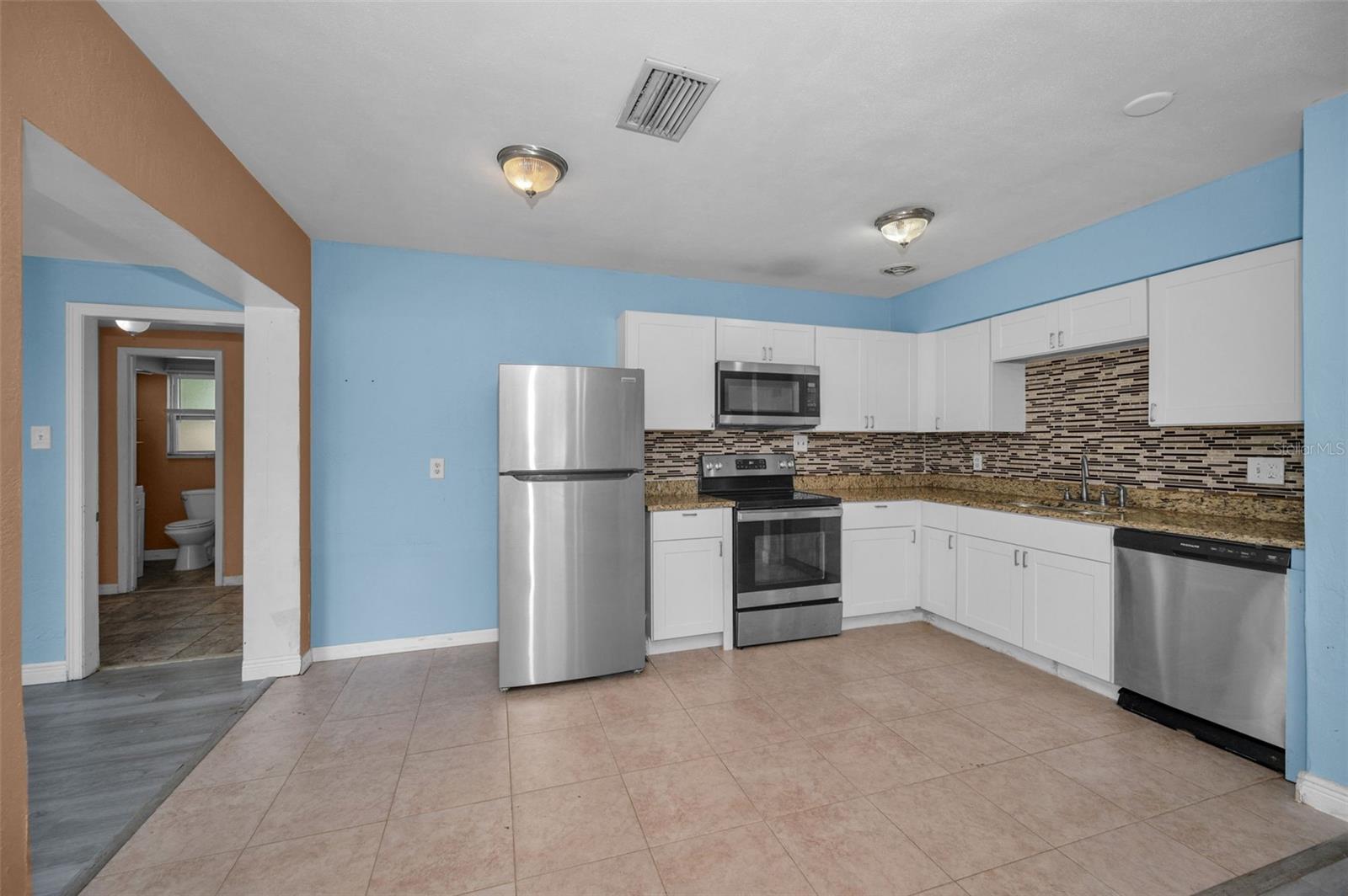 BAYWOOD SHORES 1ST ADD - Residential