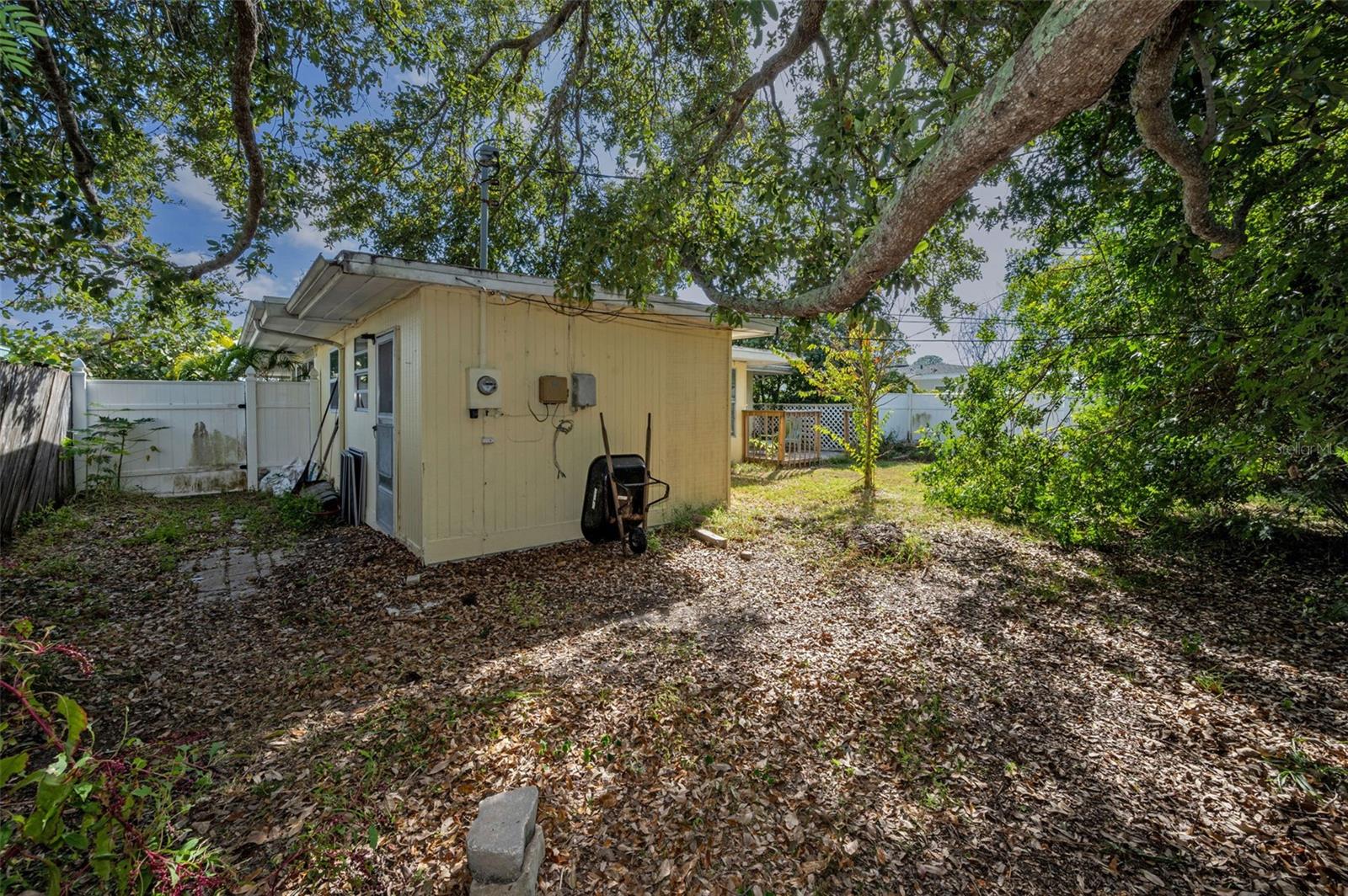 BAYWOOD SHORES 1ST ADD - Residential