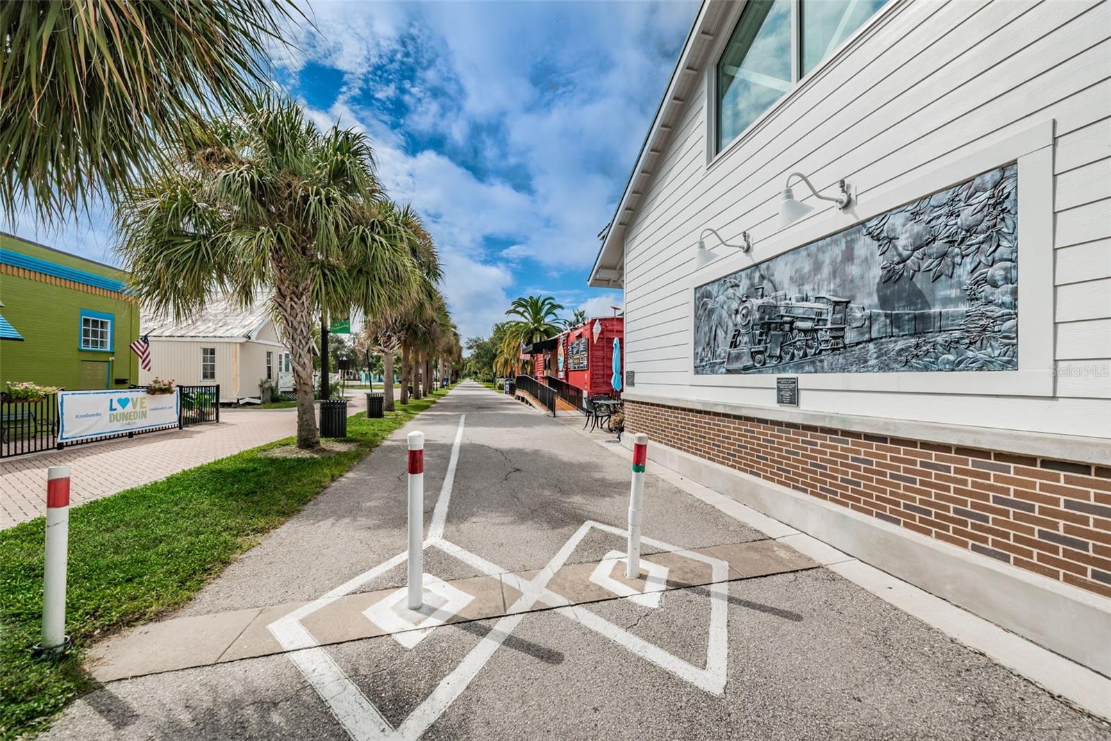 BAYWOOD SHORES 1ST ADD - Residential