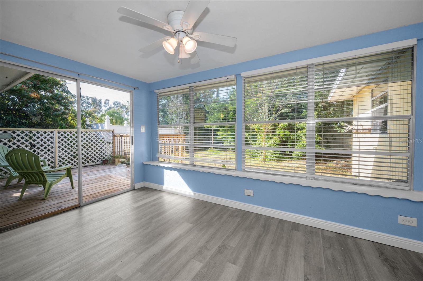 BAYWOOD SHORES 1ST ADD - Residential