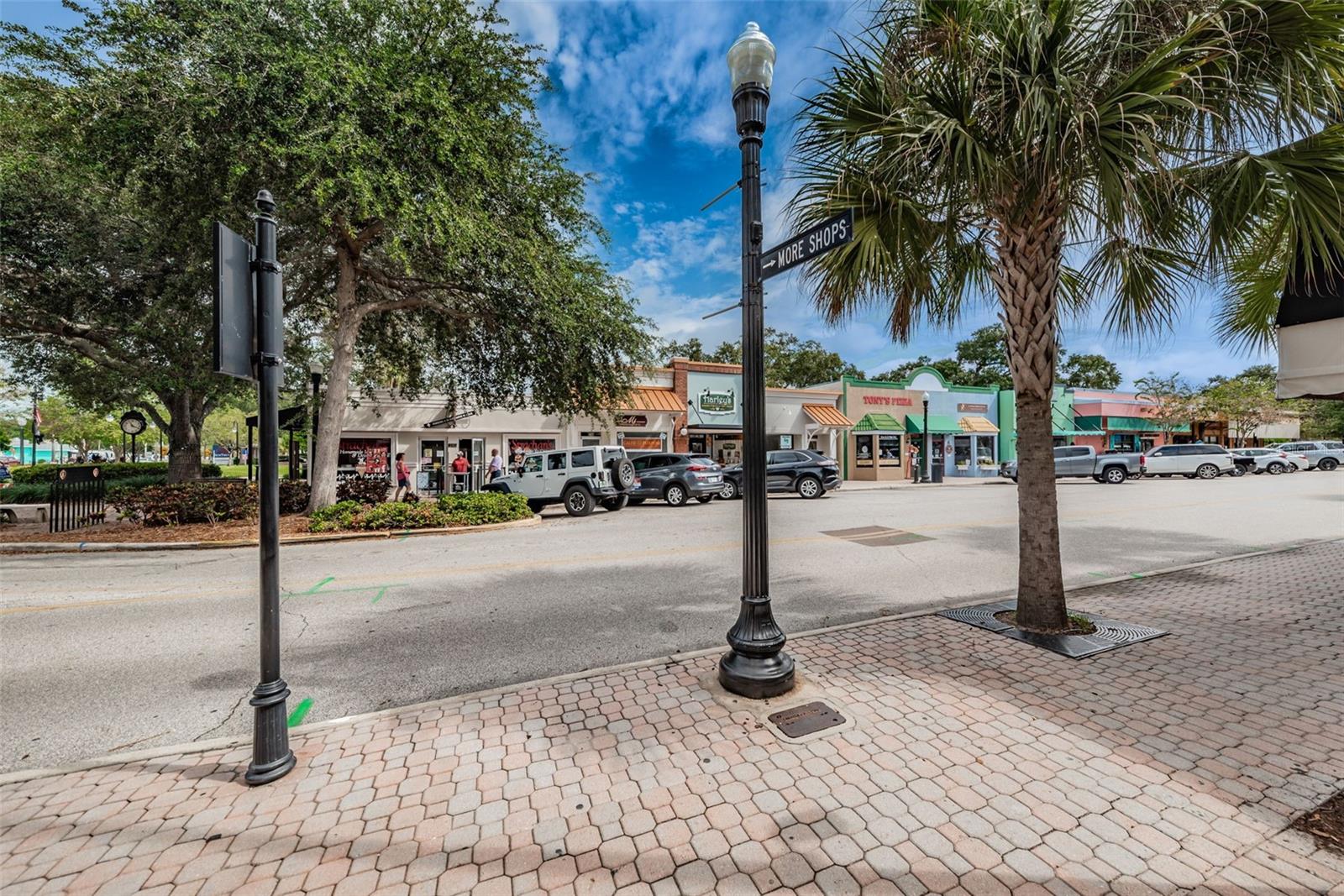 BAYWOOD SHORES 1ST ADD - Residential