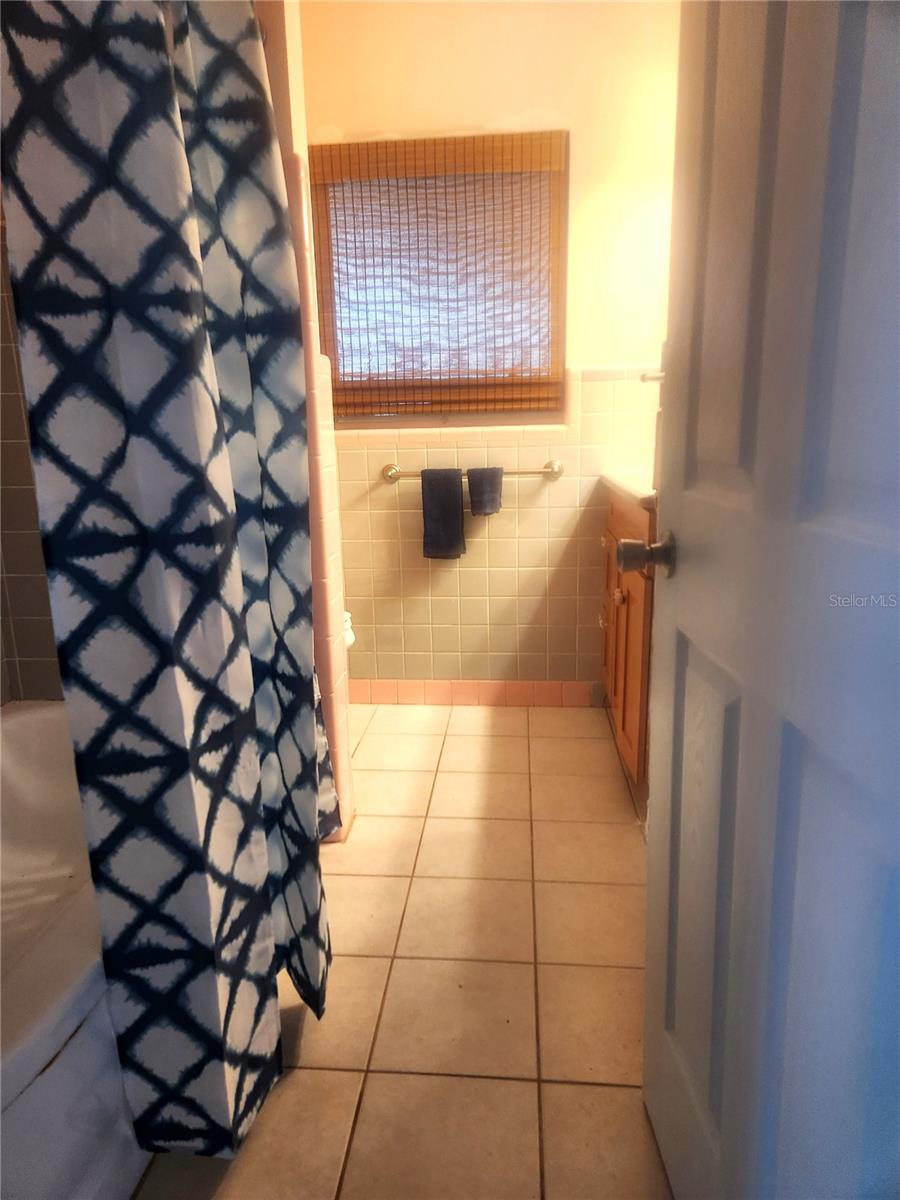 BAYWOOD SHORES 1ST ADD - Residential