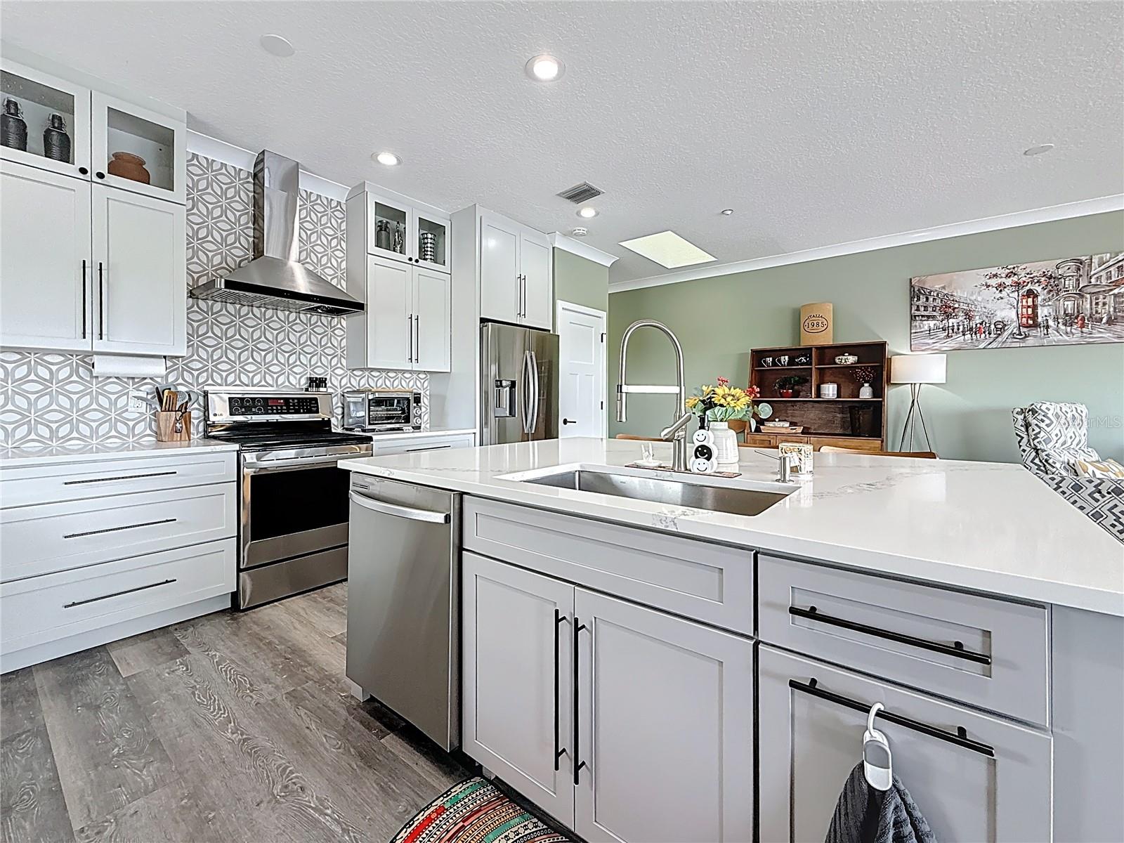 PALM BEACH OF INDIAN SHORES CONDO - Residential