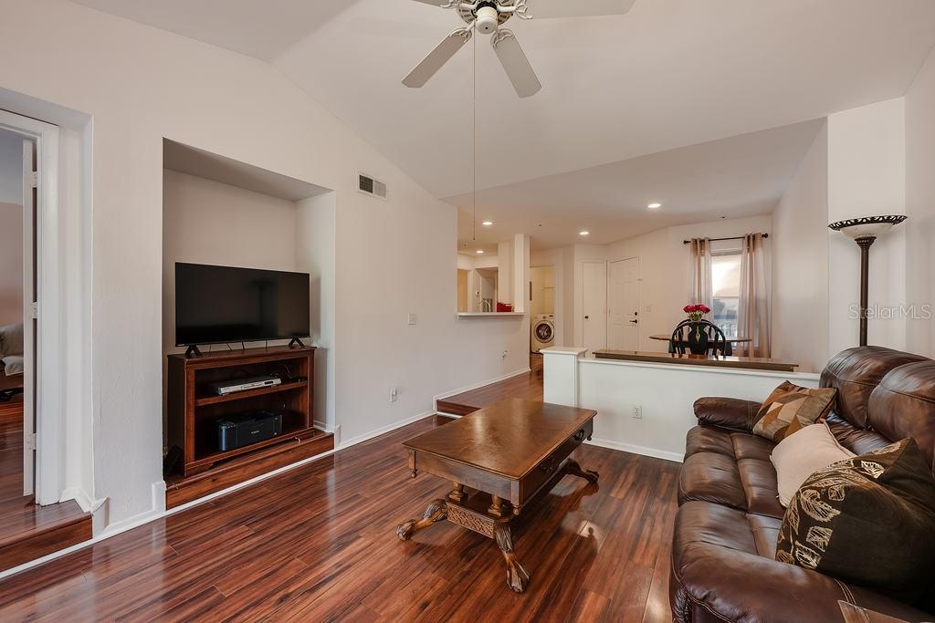 478 N PIN OAK PLACE 308