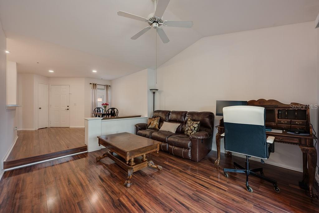 478 N PIN OAK PLACE 308