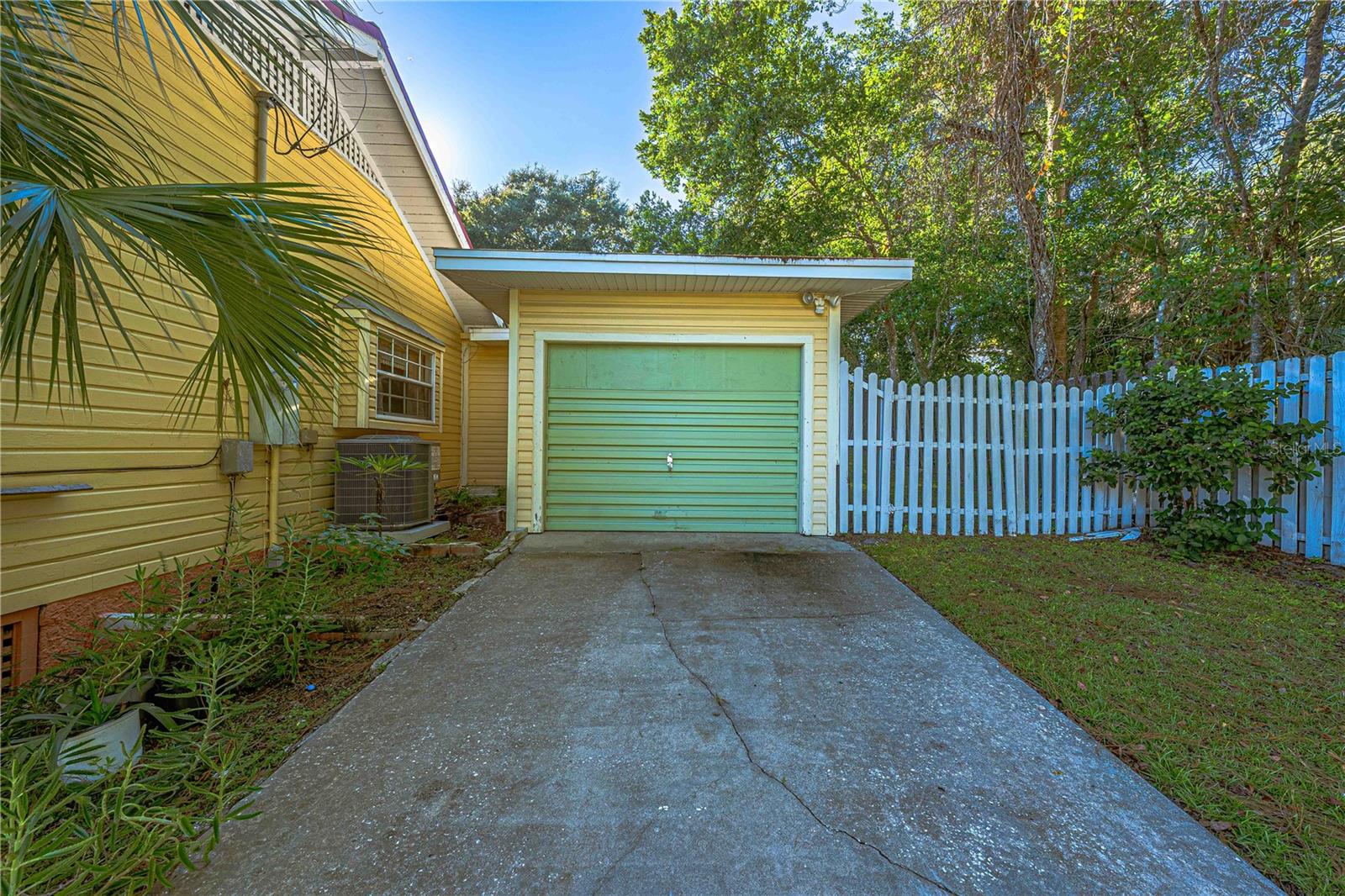 LYNCREST ADD DELAND - Residential