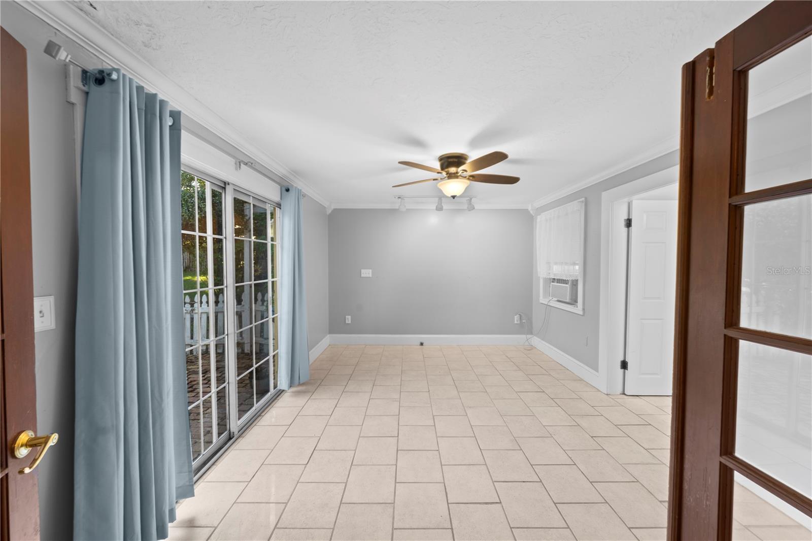 LYNCREST ADD DELAND - Residential