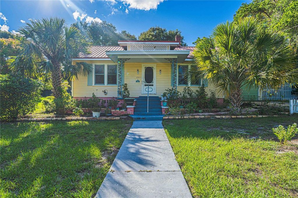 Photo of 236 N Salisbury Avenue, Deland, FL 32720 (MLS # O6352976)