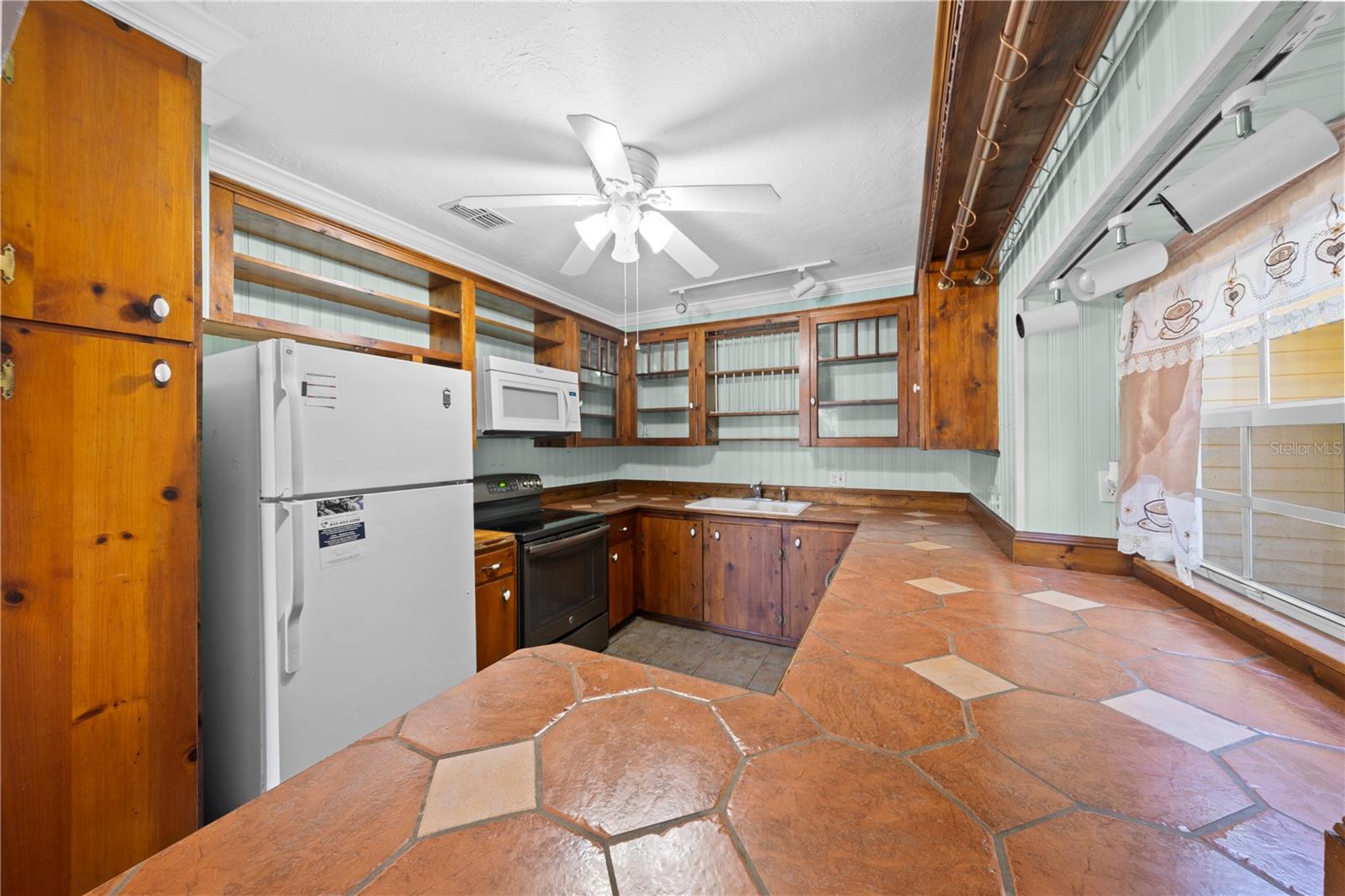 LYNCREST ADD DELAND - Residential