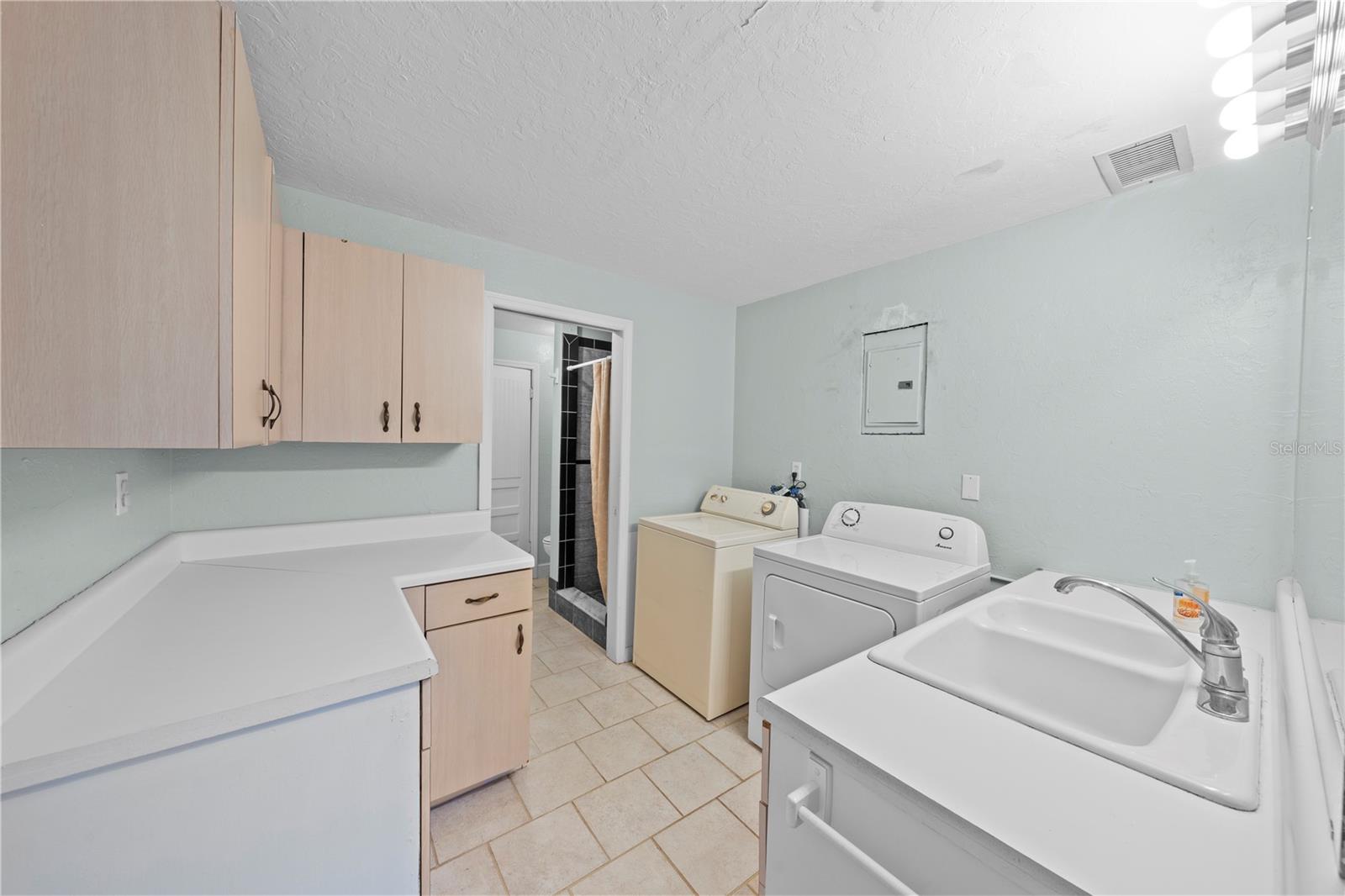 LYNCREST ADD DELAND - Residential