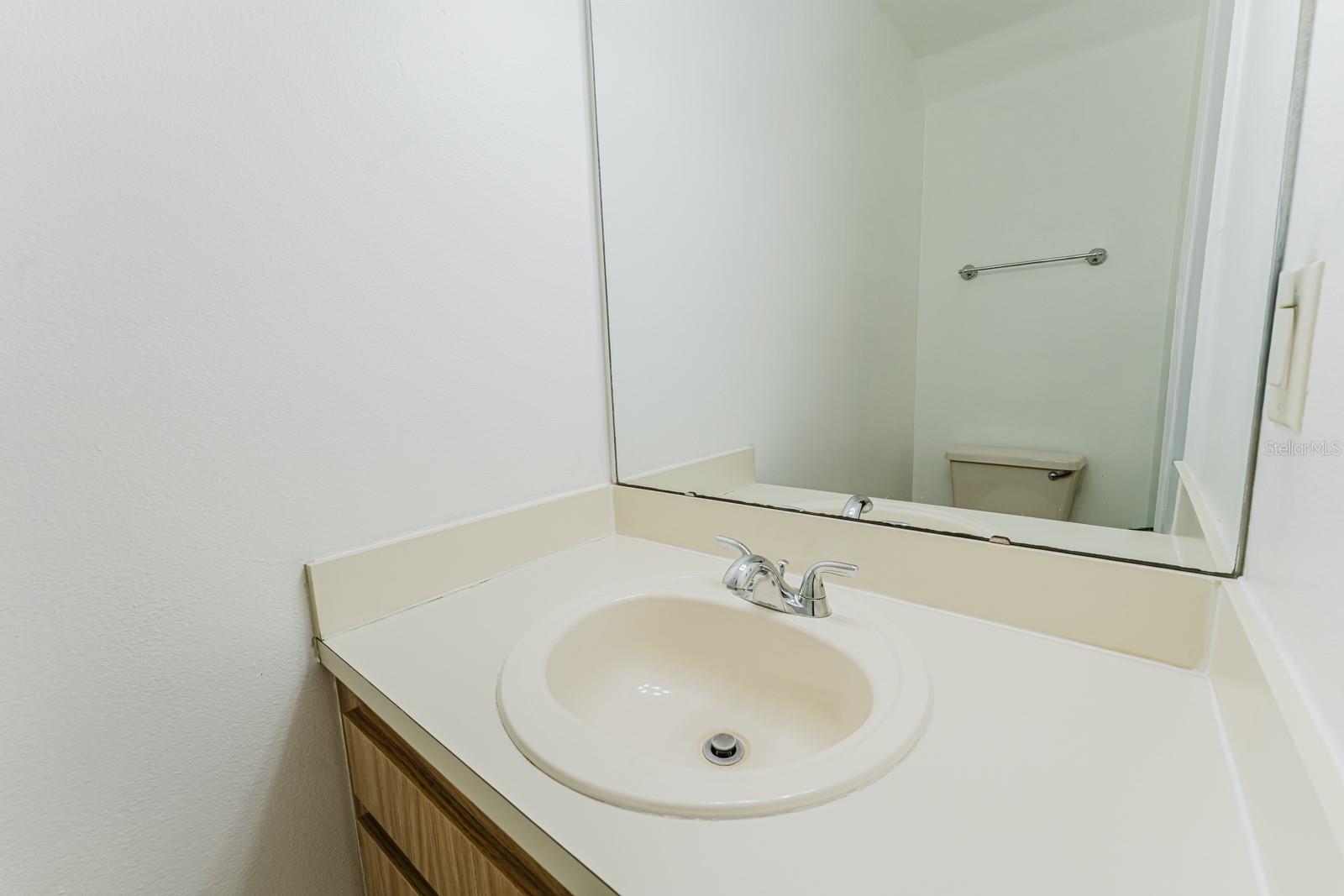 LAKEVIEW VLG CONDO NO 10 - Residential