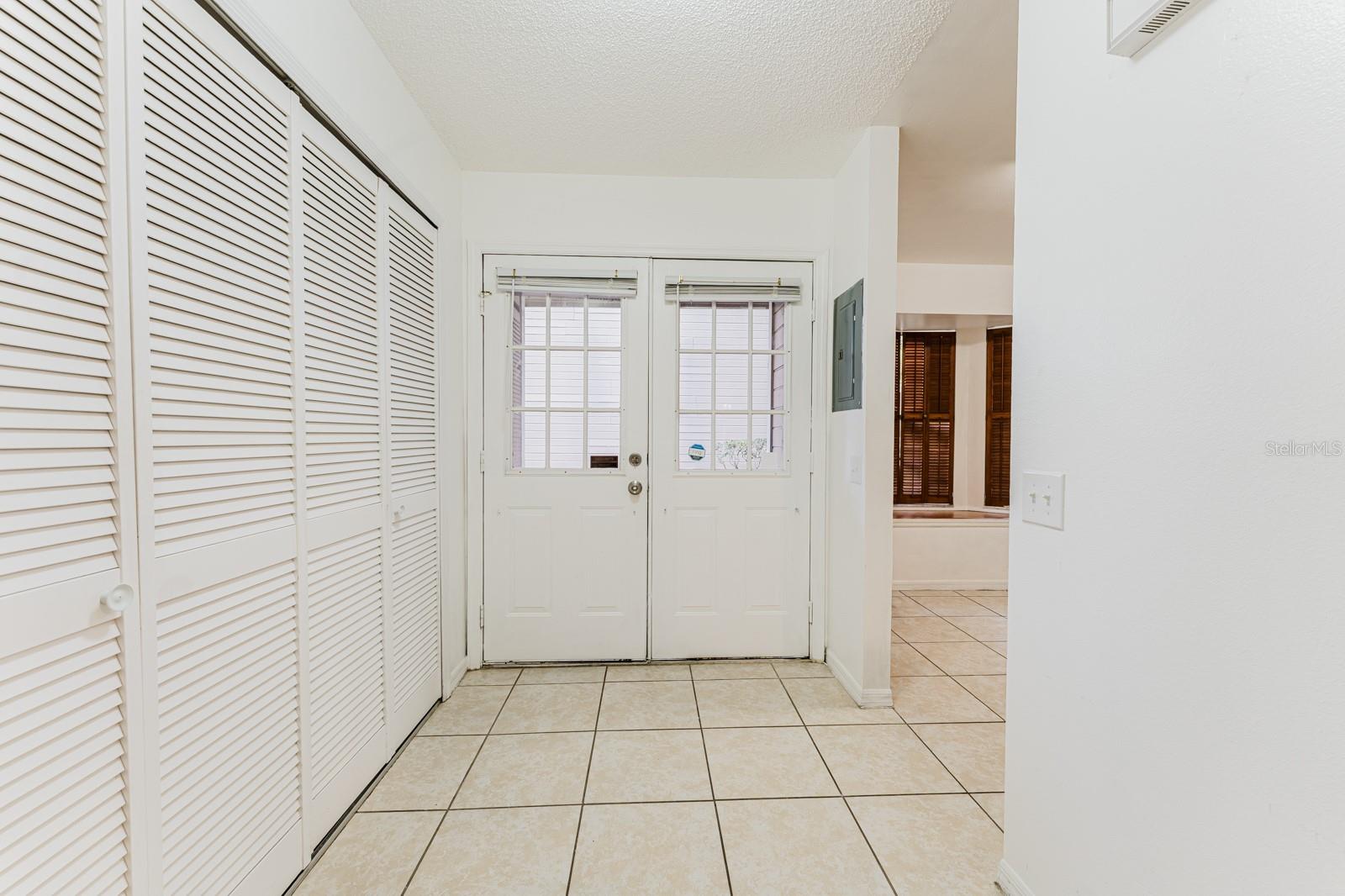 LAKEVIEW VLG CONDO NO 10 - Residential