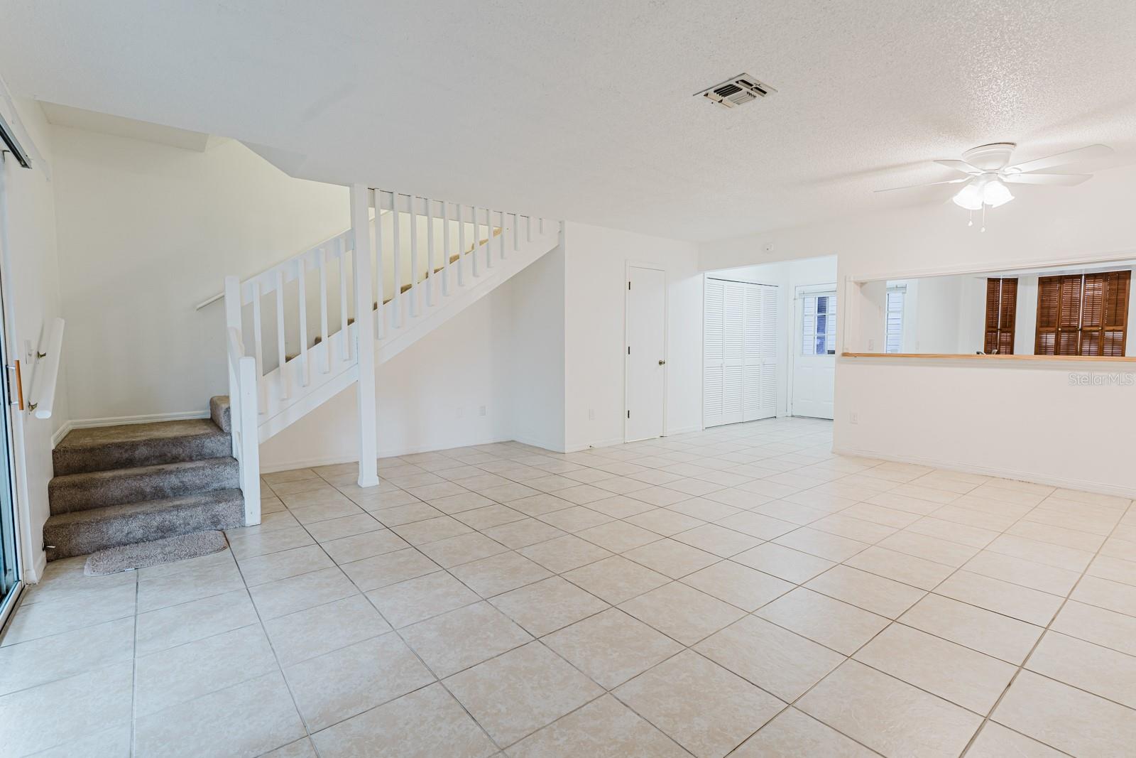 LAKEVIEW VLG CONDO NO 10 - Residential