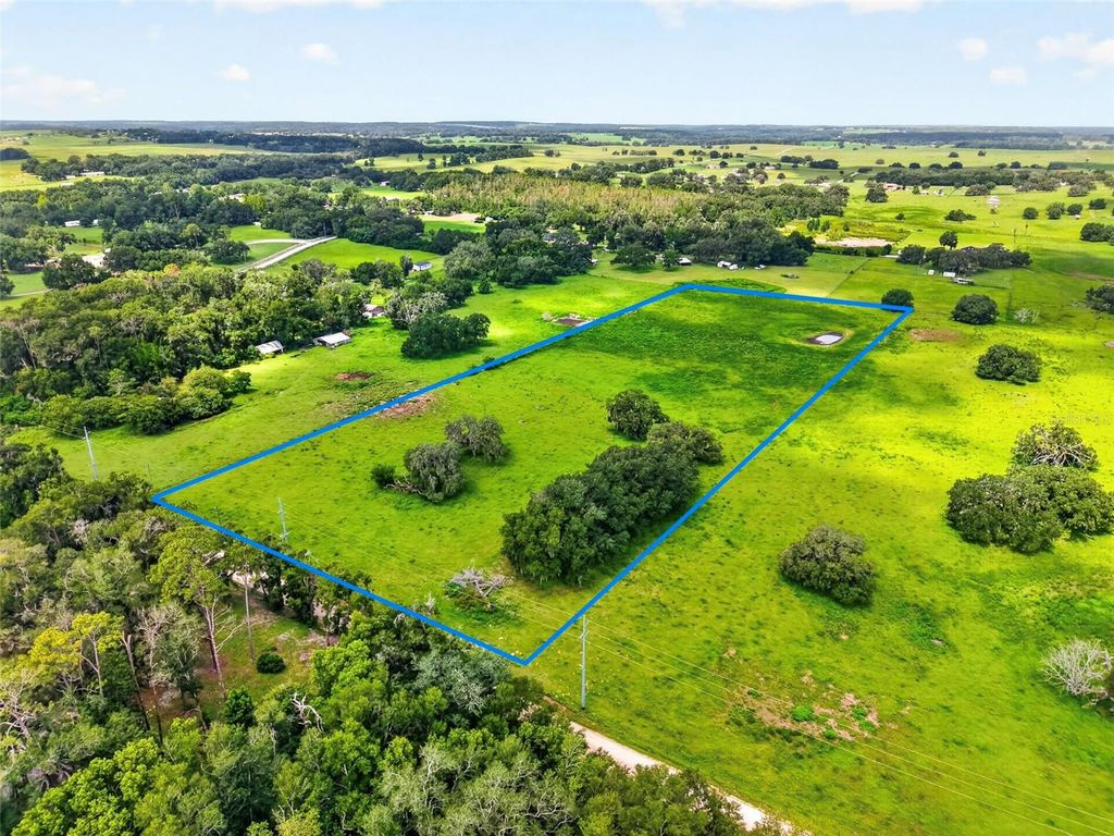 Photo of Tbd Trilby Cemetery Road, Dade City, FL 33523 (MLS # G5115531)