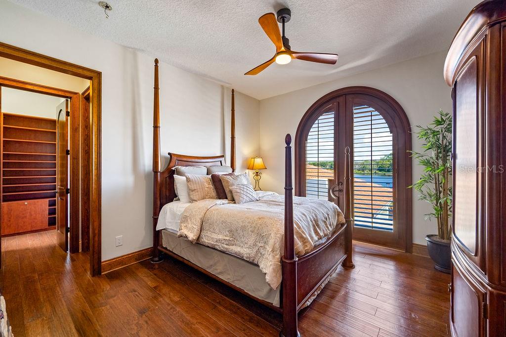 LAKE MARKHAM PRESERVE - Residential