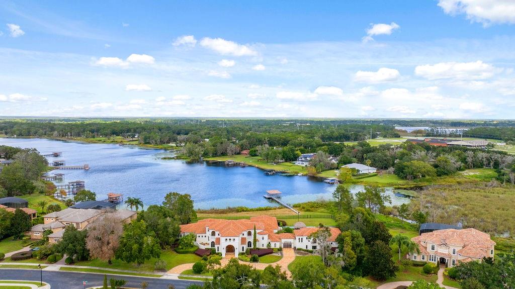 LAKE MARKHAM PRESERVE - Residential