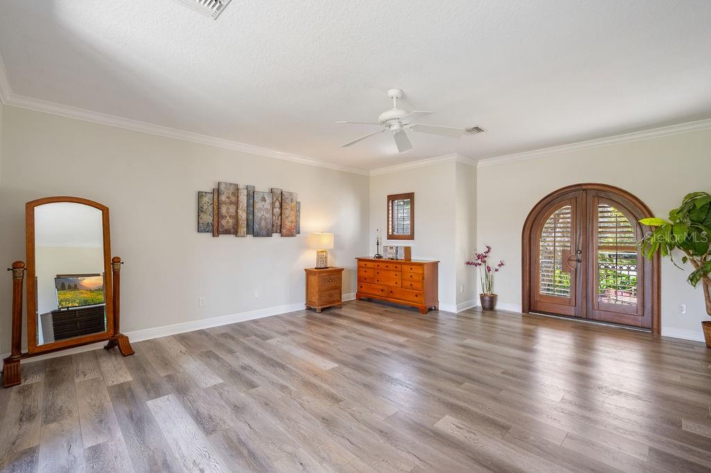 LAKE MARKHAM PRESERVE - Residential