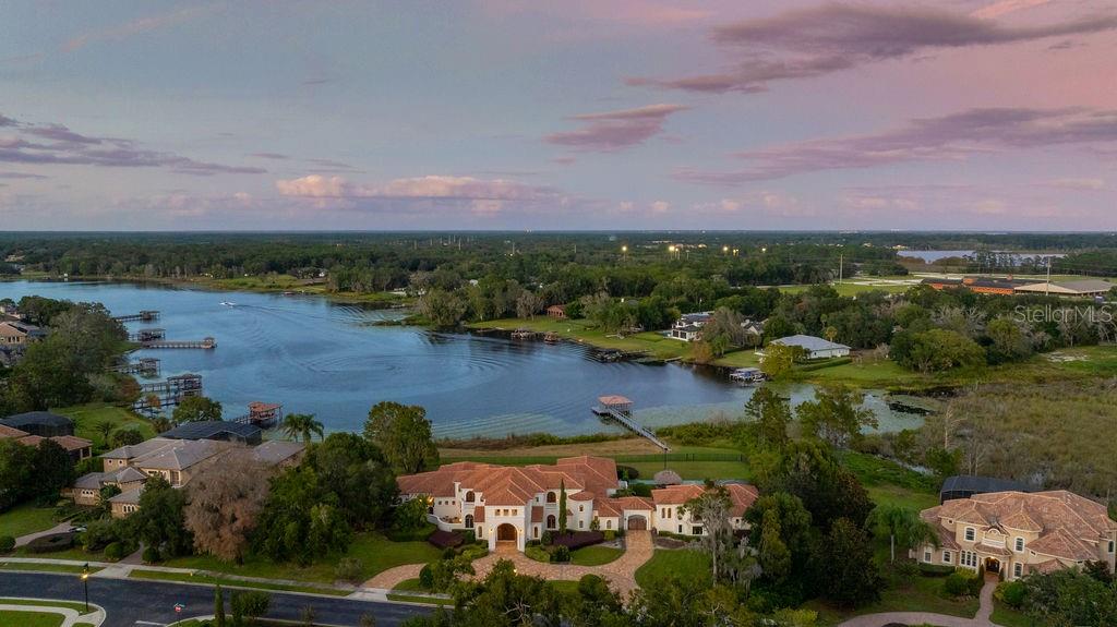 LAKE MARKHAM PRESERVE - Residential
