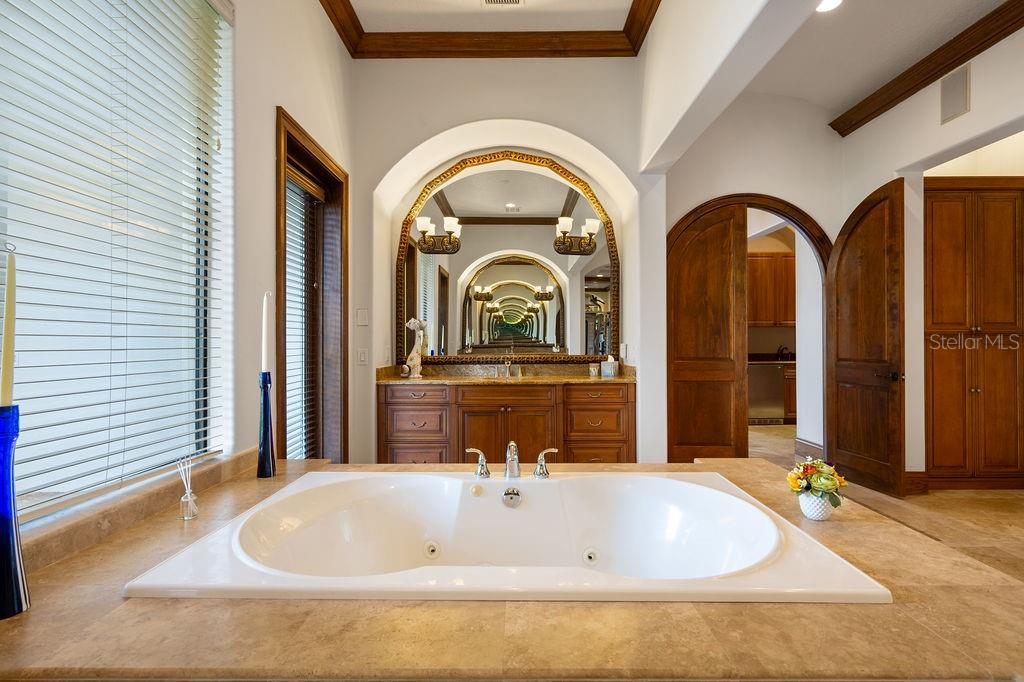 LAKE MARKHAM PRESERVE - Residential