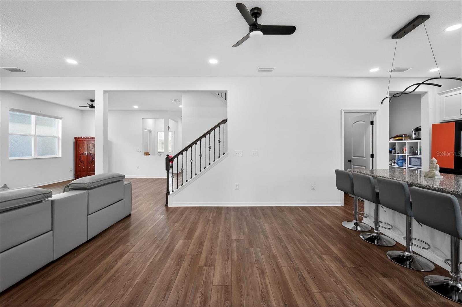 WILLIAMS POINTE - Residential