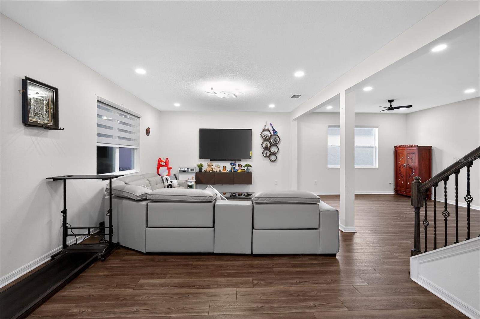 WILLIAMS POINTE - Residential