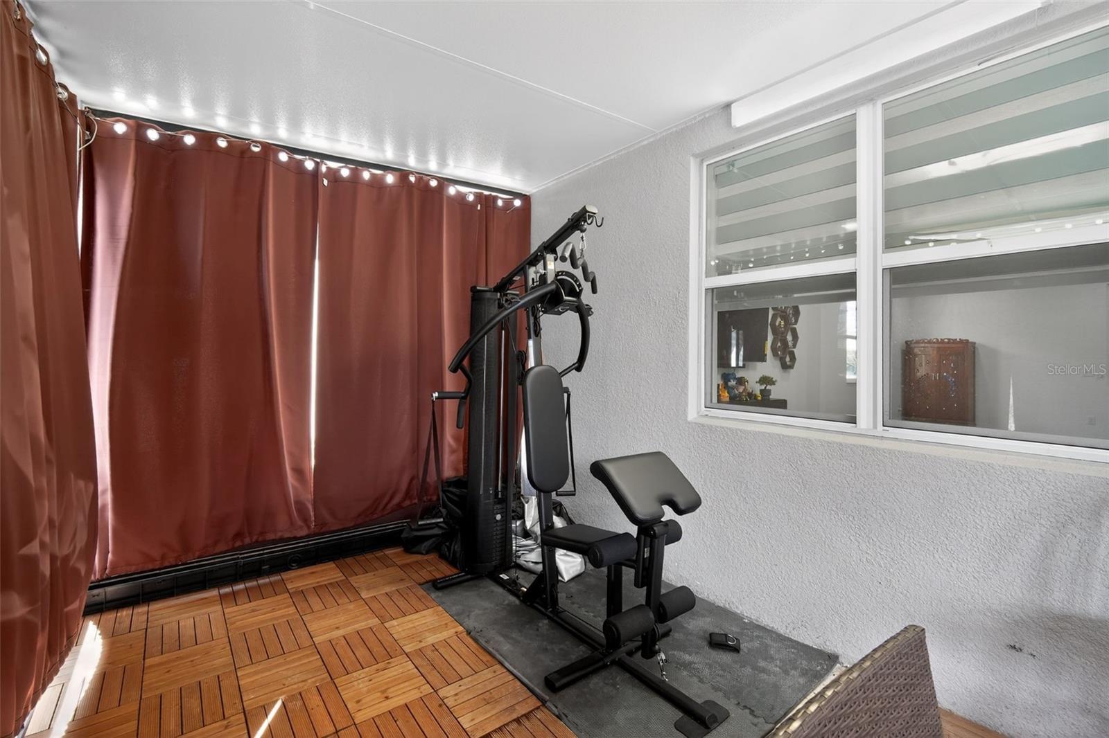 WILLIAMS POINTE - Residential