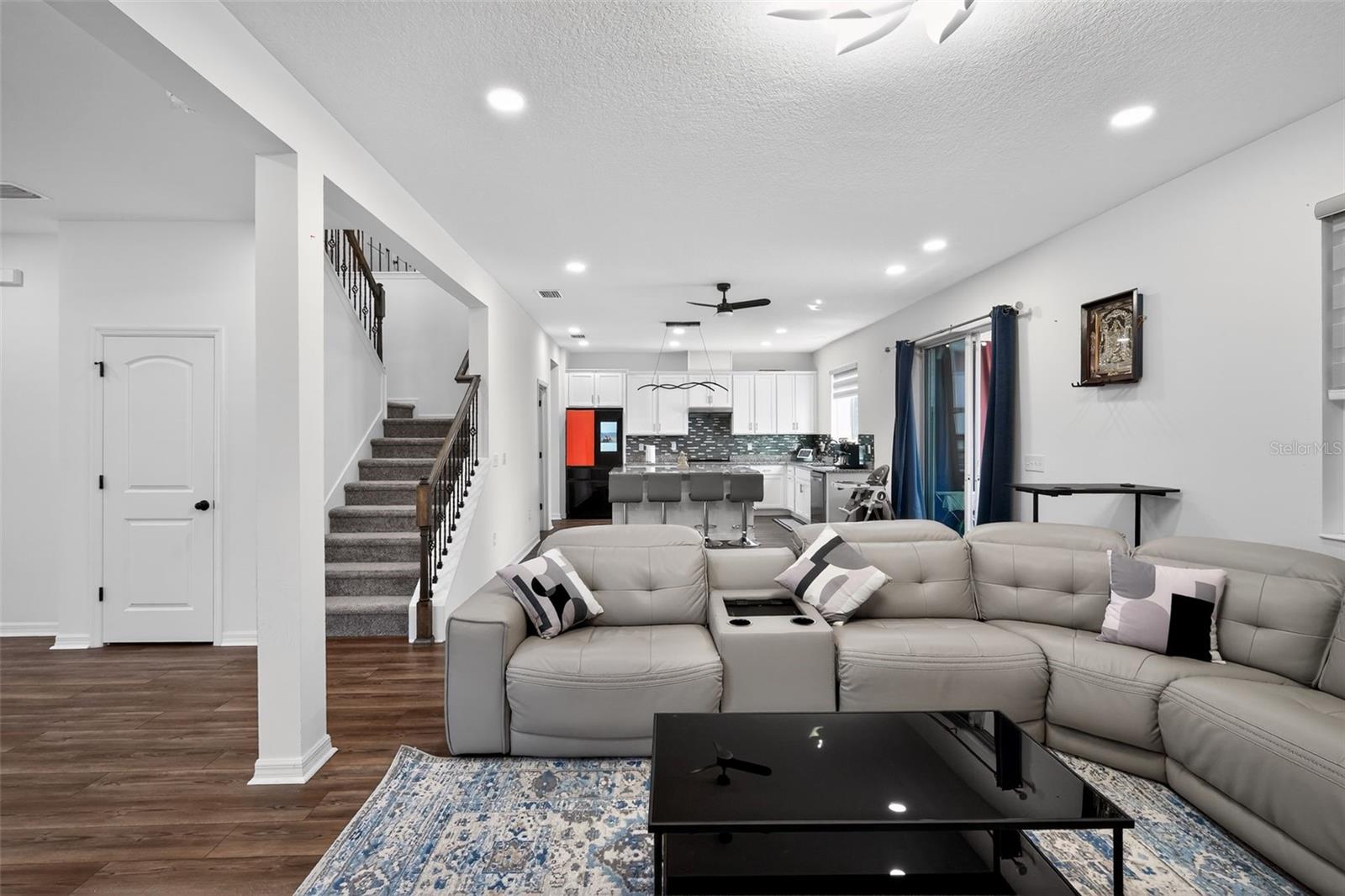 WILLIAMS POINTE - Residential