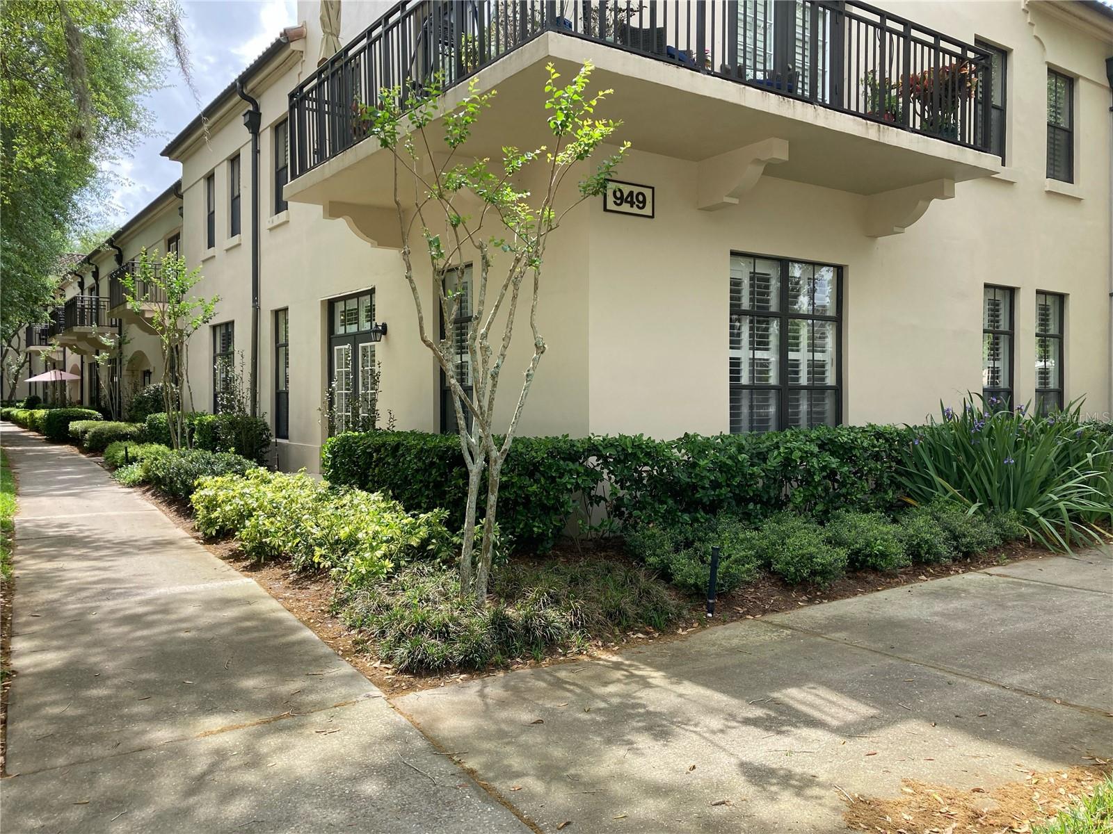 949 WESTPARK DRIVE 107