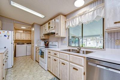 COLONY HILLS COMMUNITY - Residential