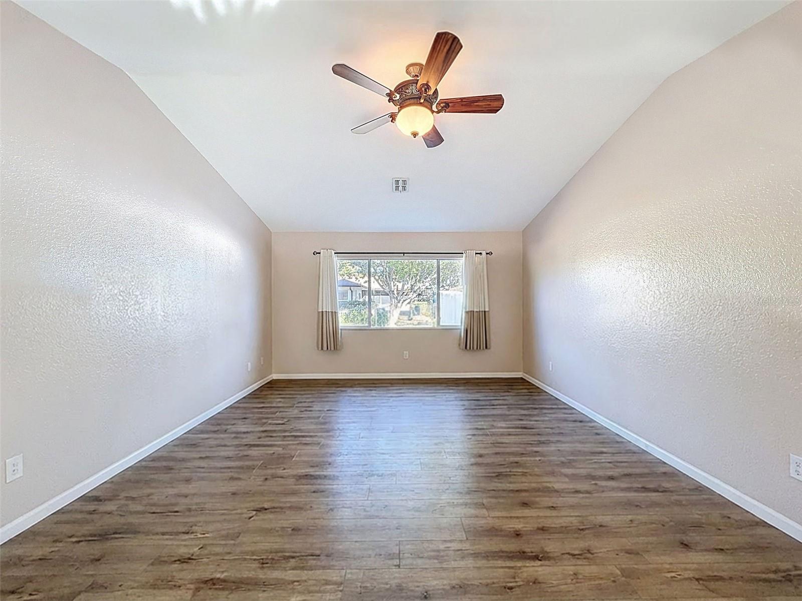 RIVER COUNTRY ESTATES - Residential