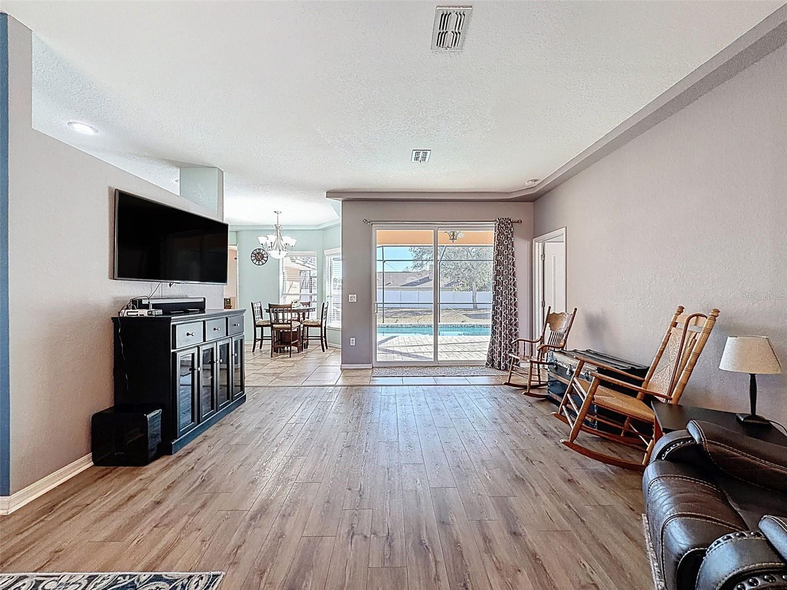 RIVER COUNTRY ESTATES - Residential