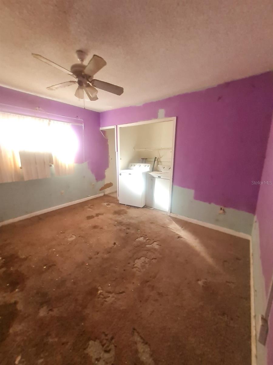 PINE KNOLL - Residential