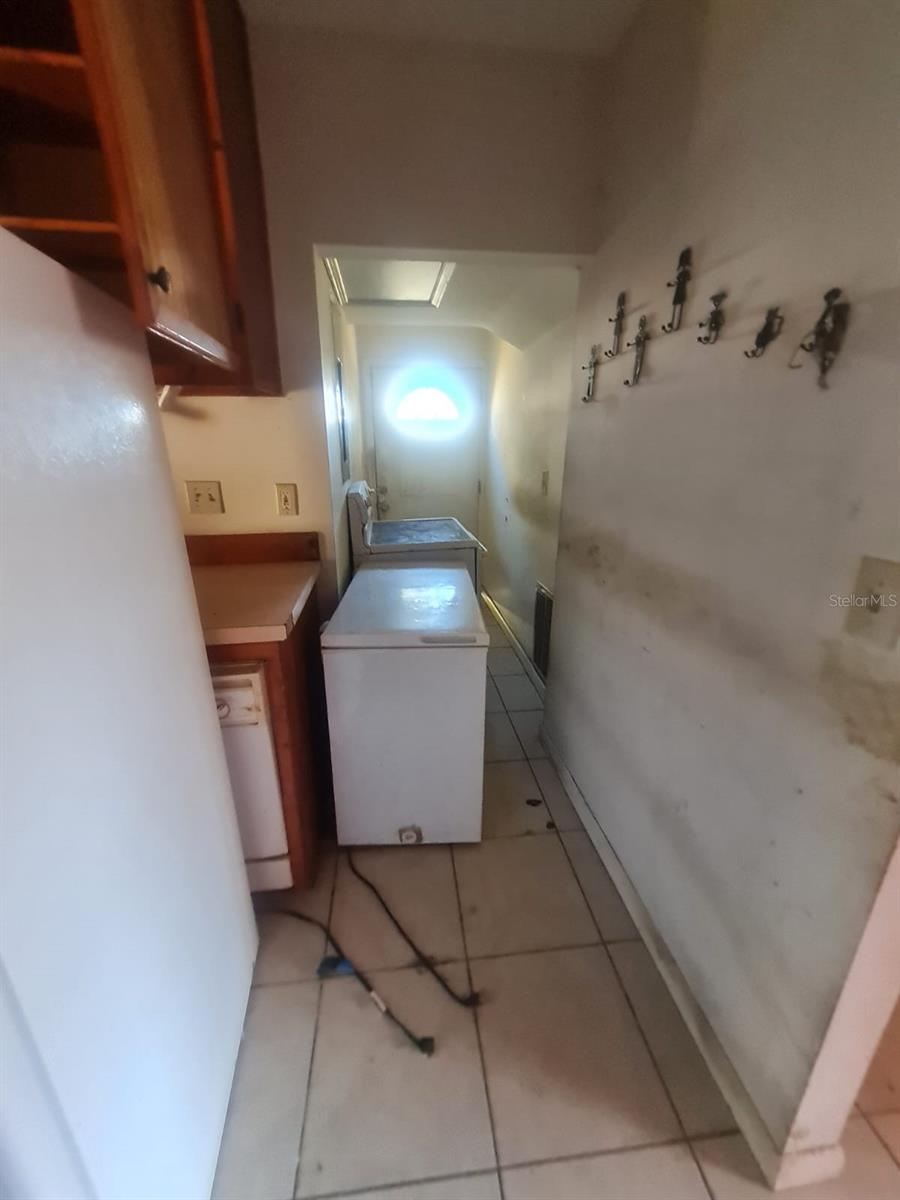 PINE KNOLL - Residential