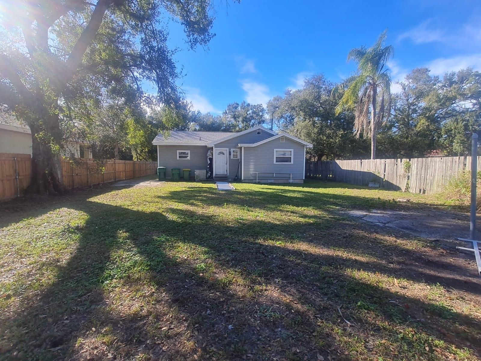 PINE KNOLL - Residential