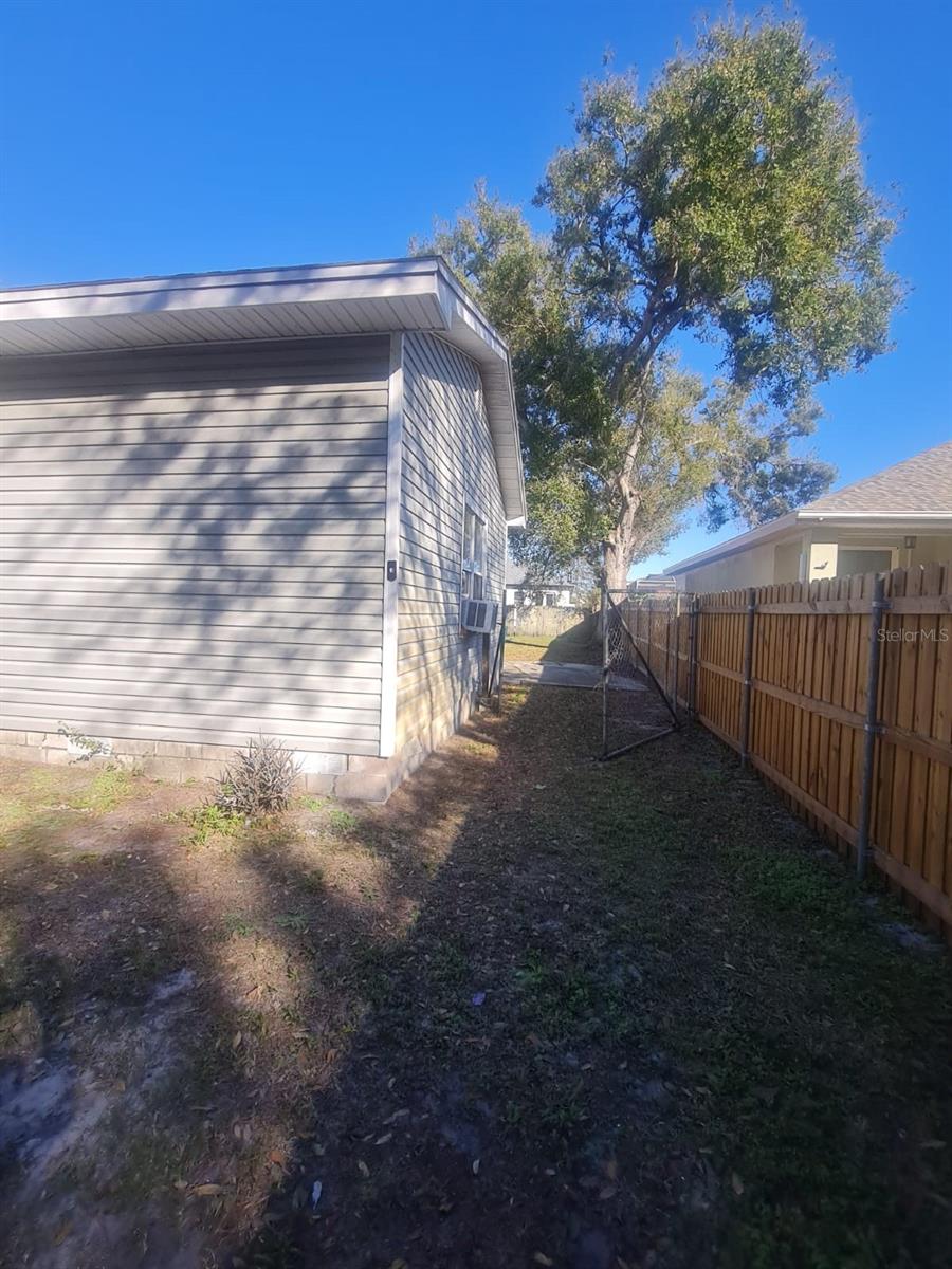 PINE KNOLL - Residential