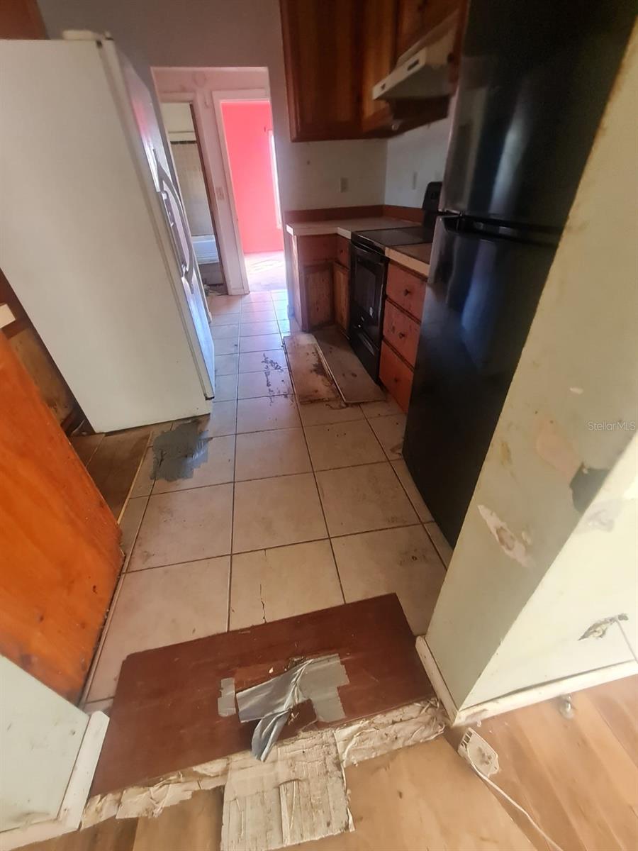 PINE KNOLL - Residential