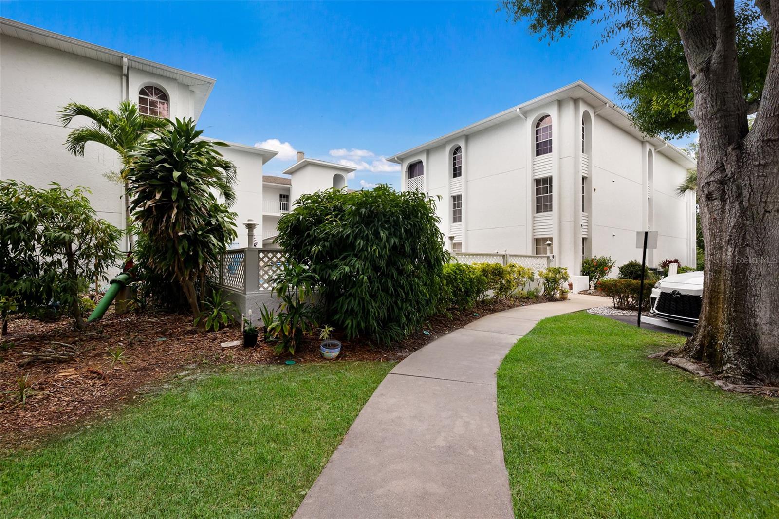 6304 POINTE WEST BOULEVARD A310