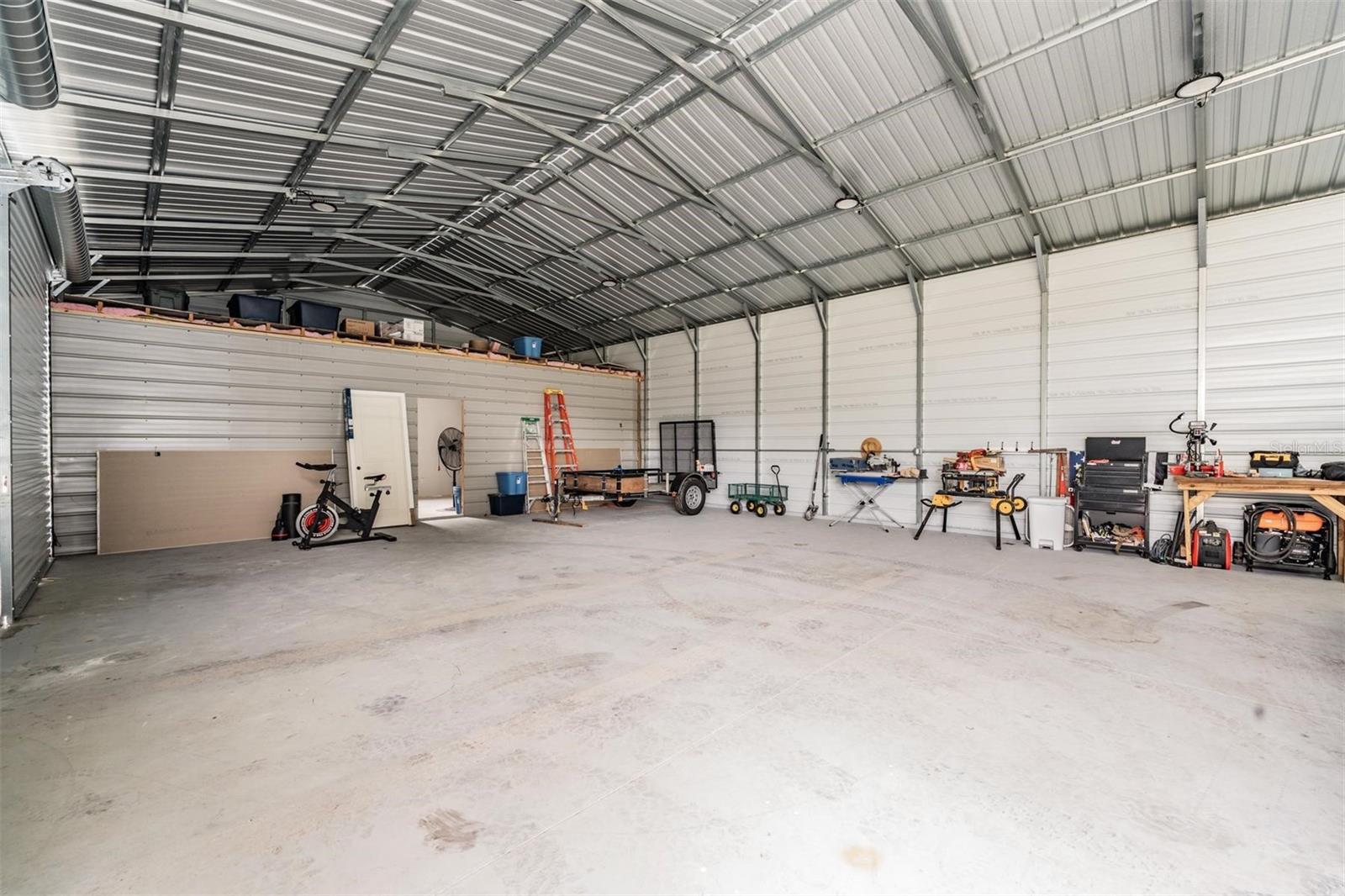 FOUR OAKS FARM - Residential