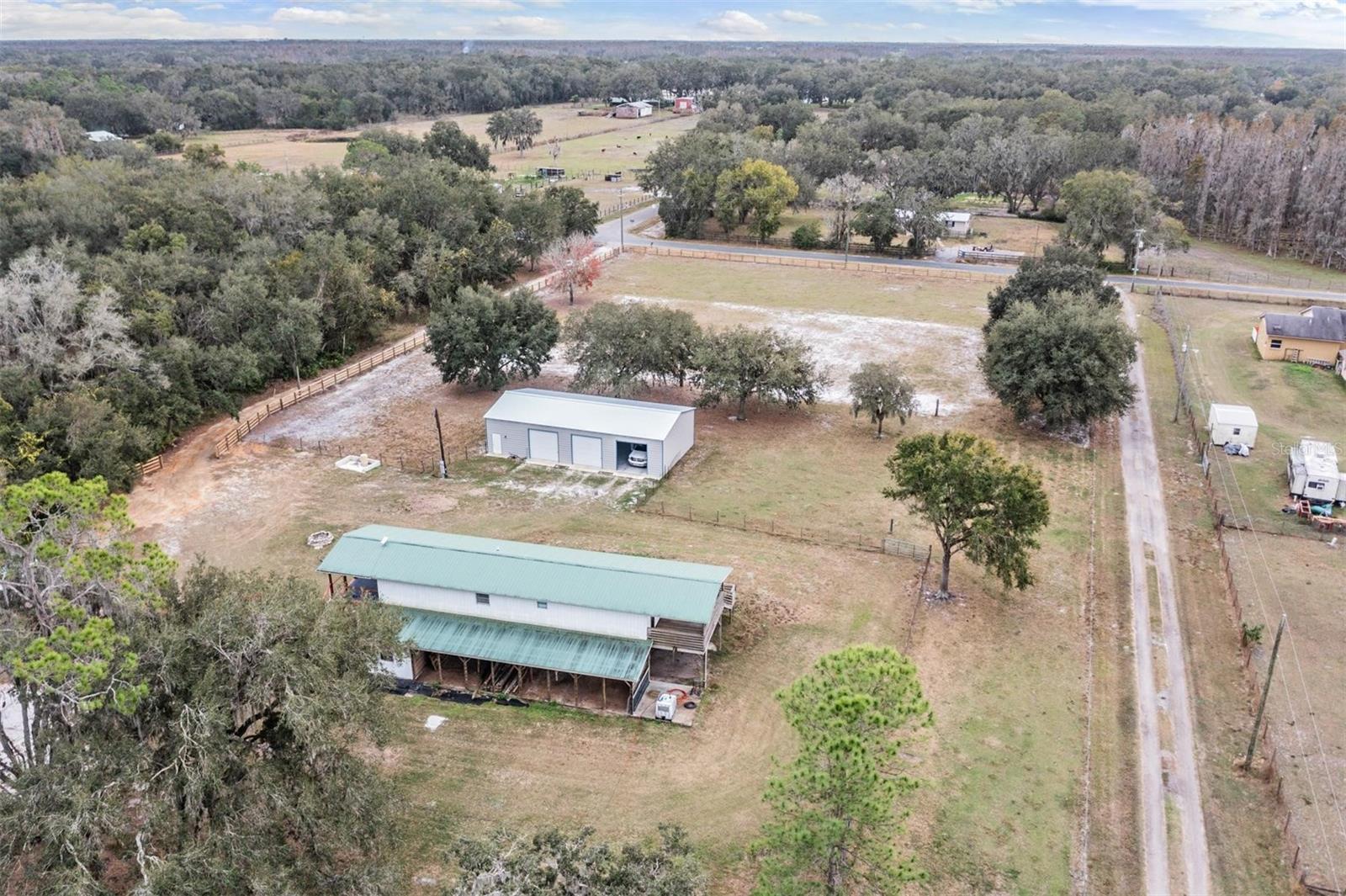FOUR OAKS FARM - Residential