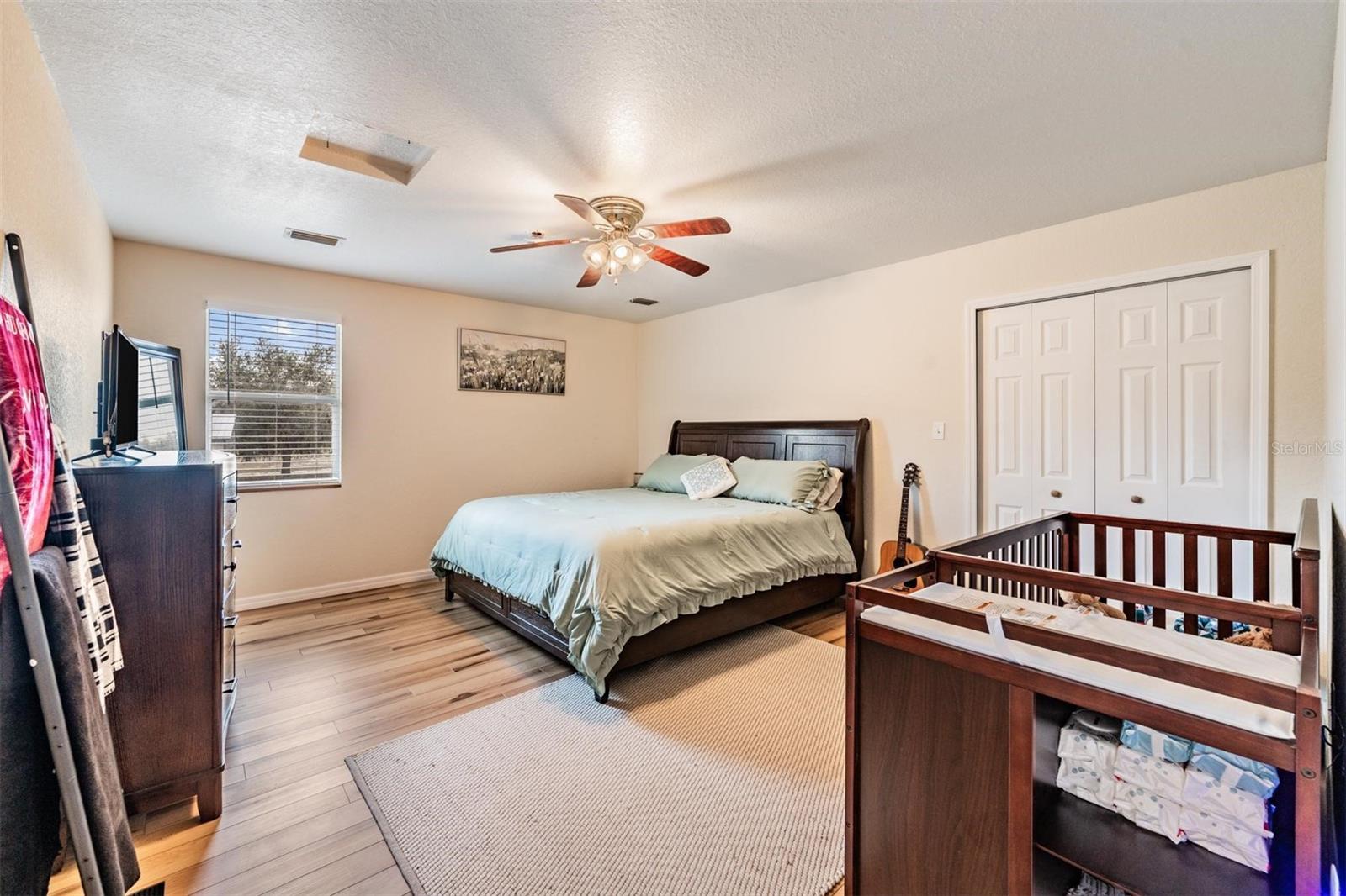 FOUR OAKS FARM - Residential